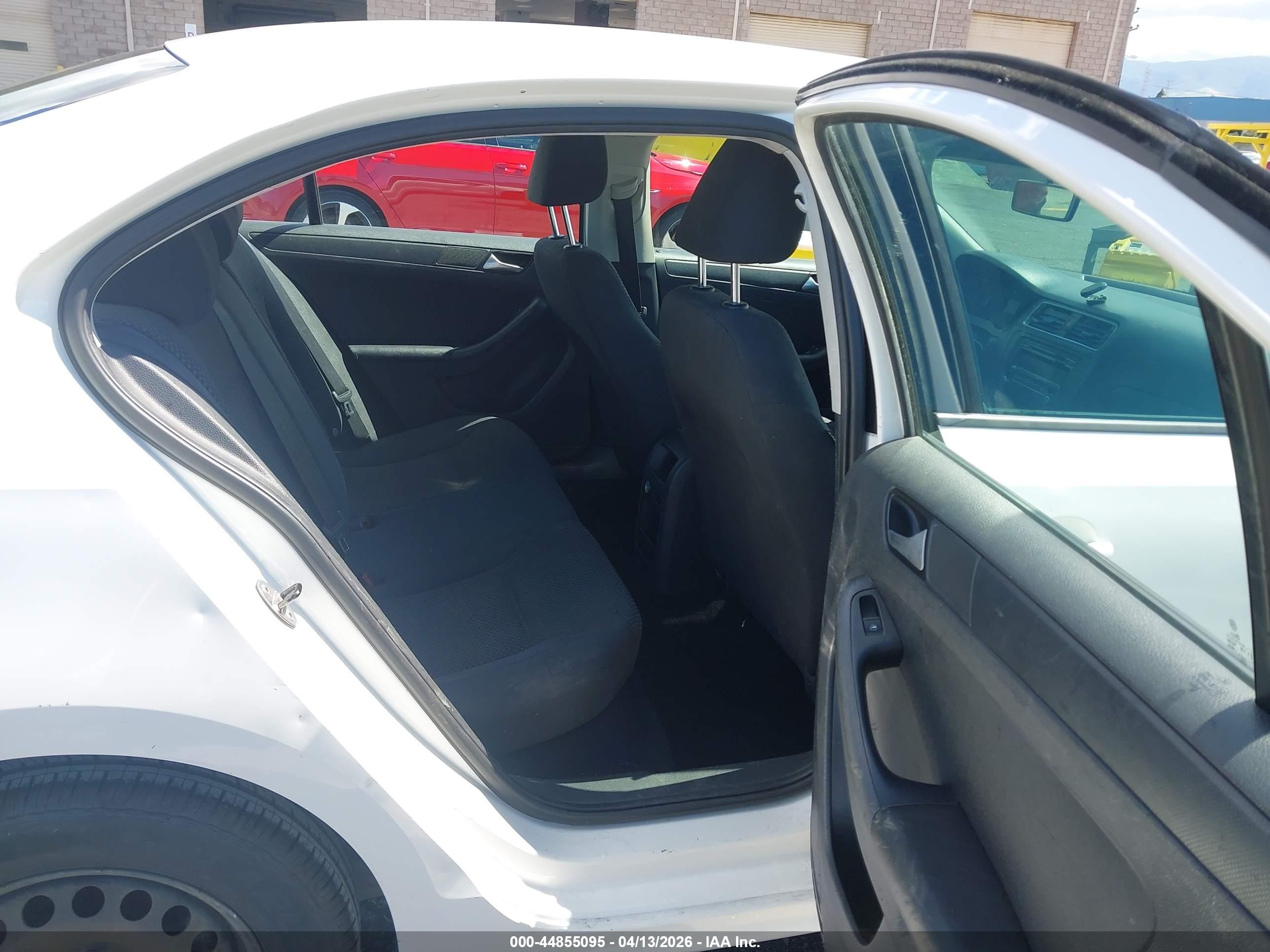 2014 Volkswagen Jetta 2.0l S White vin: 3VW1K7AJ4EM380010
