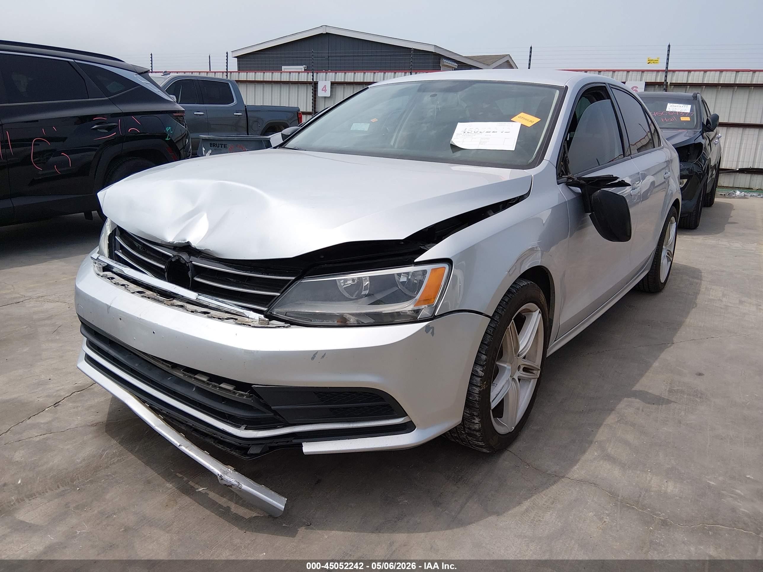 2015 Volkswagen Jetta 2.0l S Silver vin: 3VW1K7AJ4FM311402