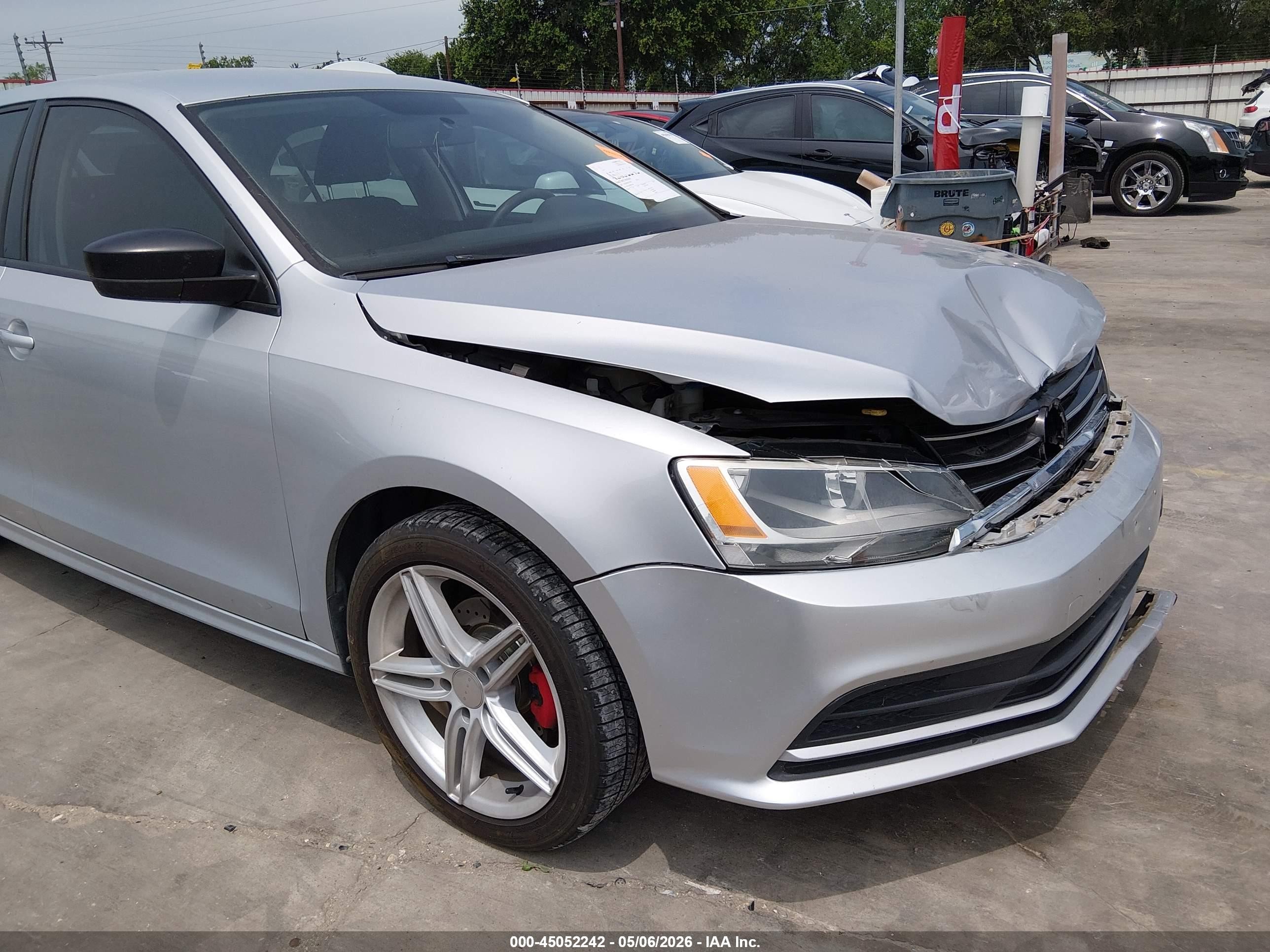 2015 Volkswagen Jetta 2.0l S Silver vin: 3VW1K7AJ4FM311402