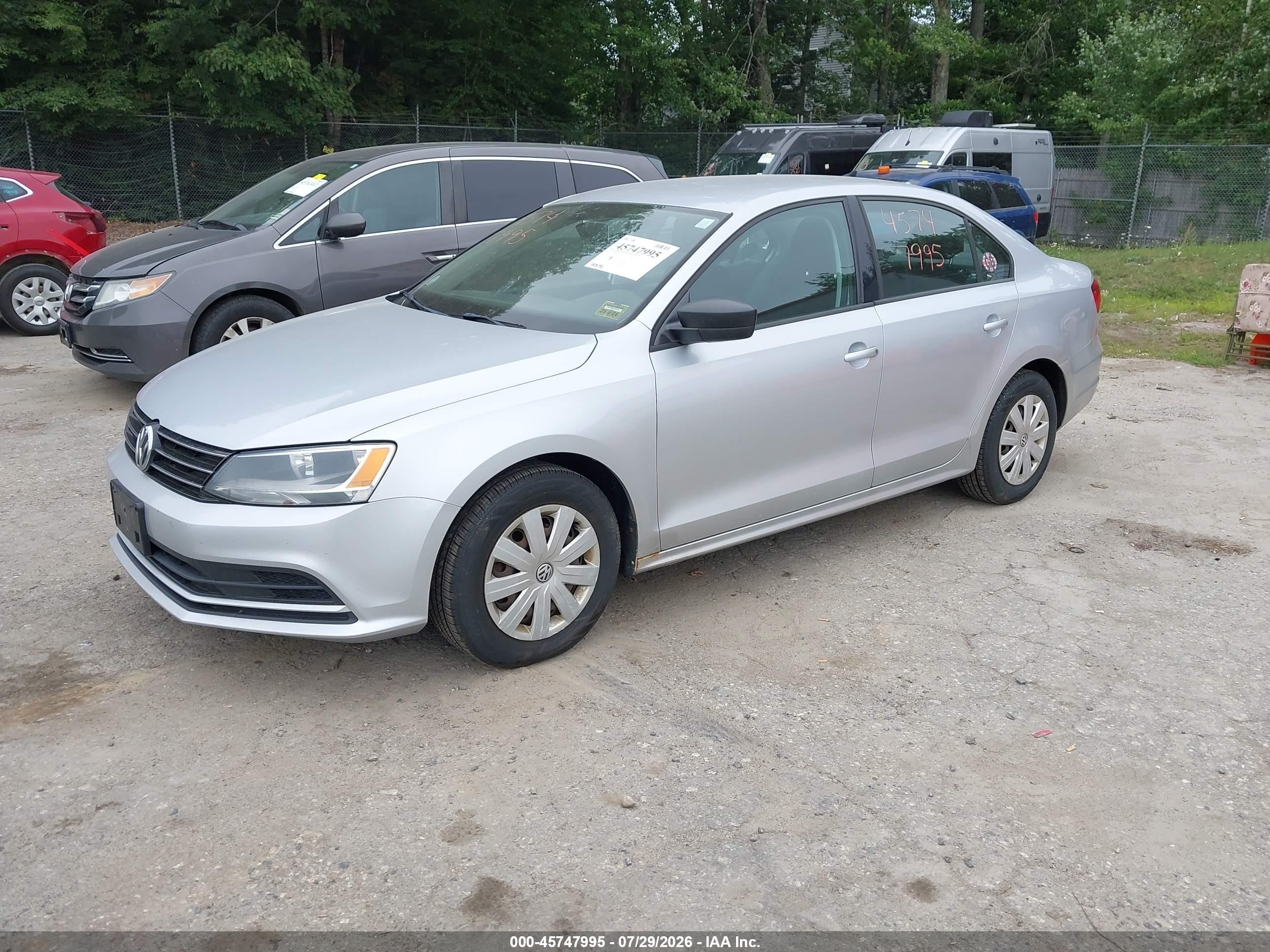 2015 Volkswagen Jetta 2.0l S Серебряный vin: 3VW1K7AJ7FM316769