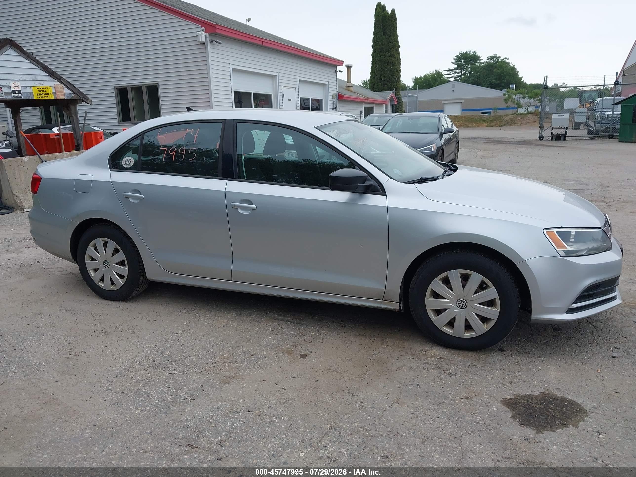 2015 Volkswagen Jetta 2.0l S Серебряный vin: 3VW1K7AJ7FM316769