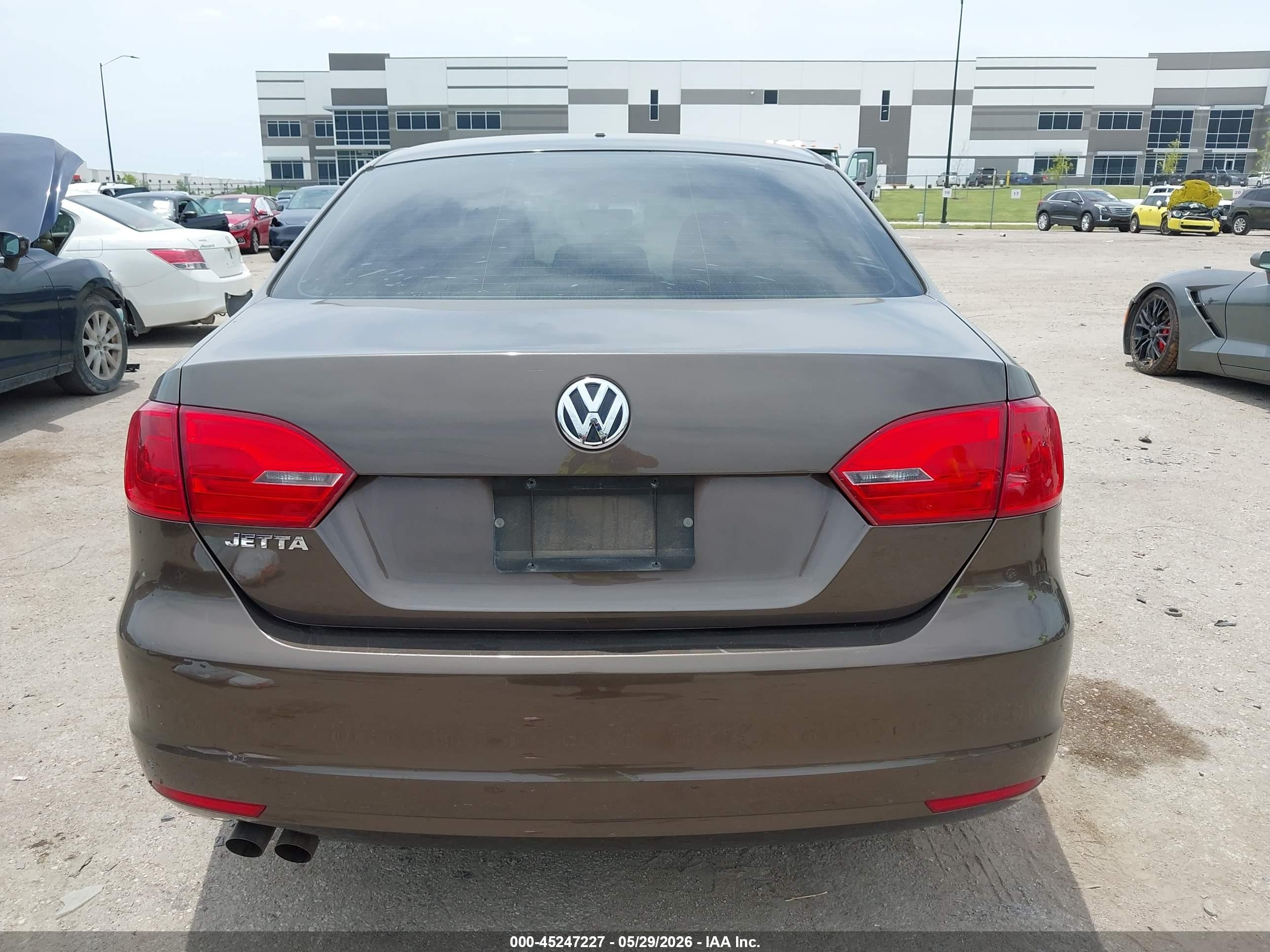 2013 Volkswagen Jetta 2.0l S Gray vin: 3VW1K7AJ8DM363998