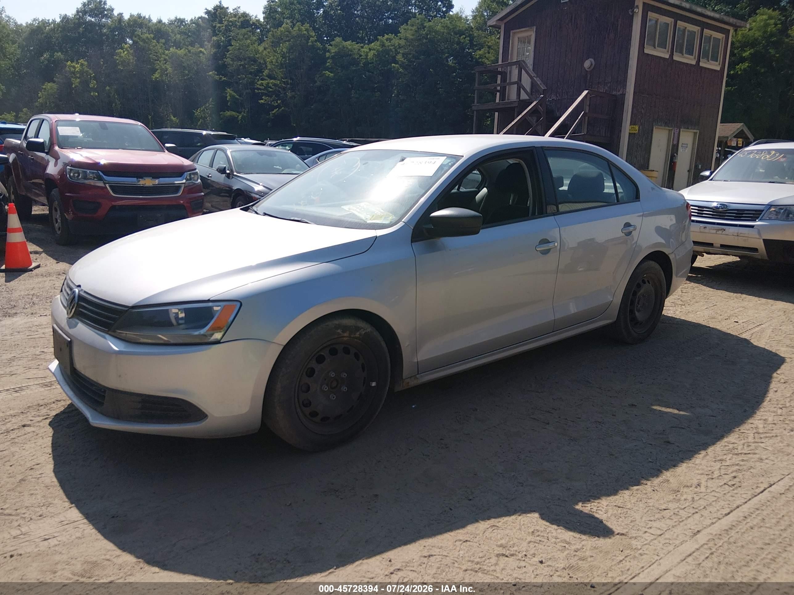 2012 Volkswagen Jetta 2.0l S Silver vin: 3VW1K7AJ9CM332385