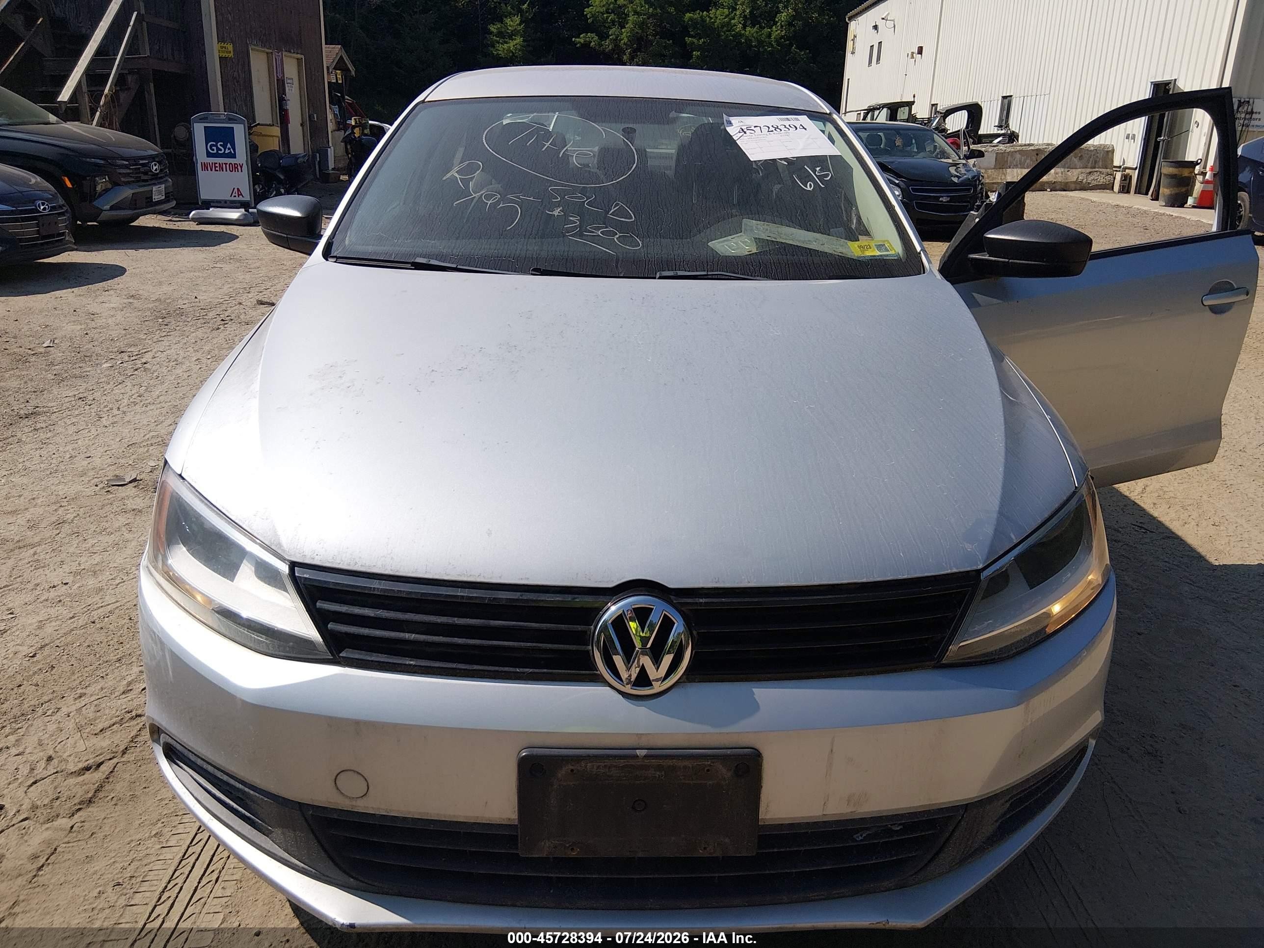 2012 Volkswagen Jetta 2.0l S Silver vin: 3VW1K7AJ9CM332385