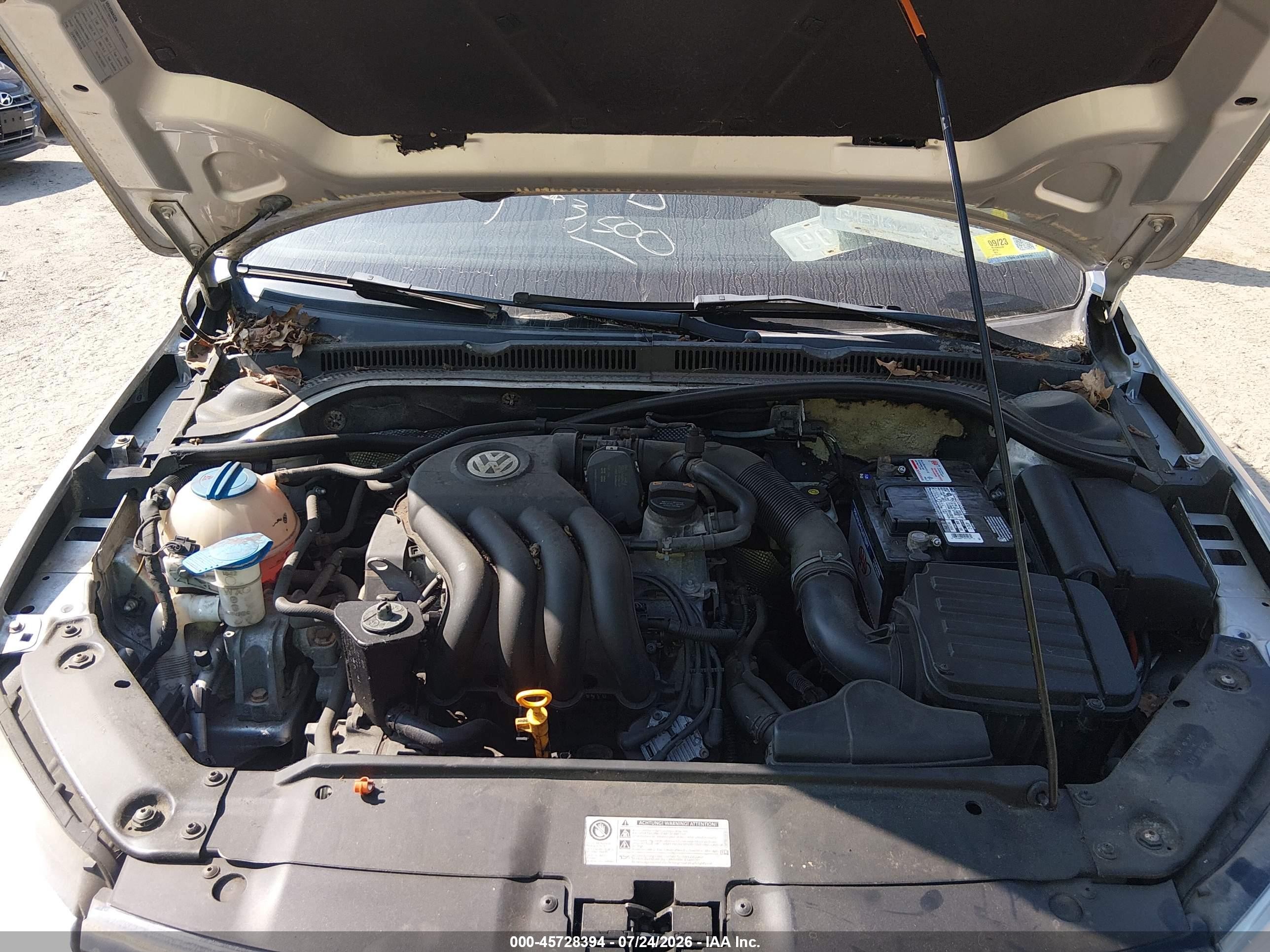 2012 Volkswagen Jetta 2.0l S Silver vin: 3VW1K7AJ9CM332385