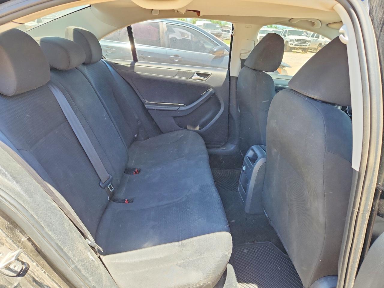 2015 Volkswagen Jetta Base Черный vin: 3VW1K7AJ9FM226460