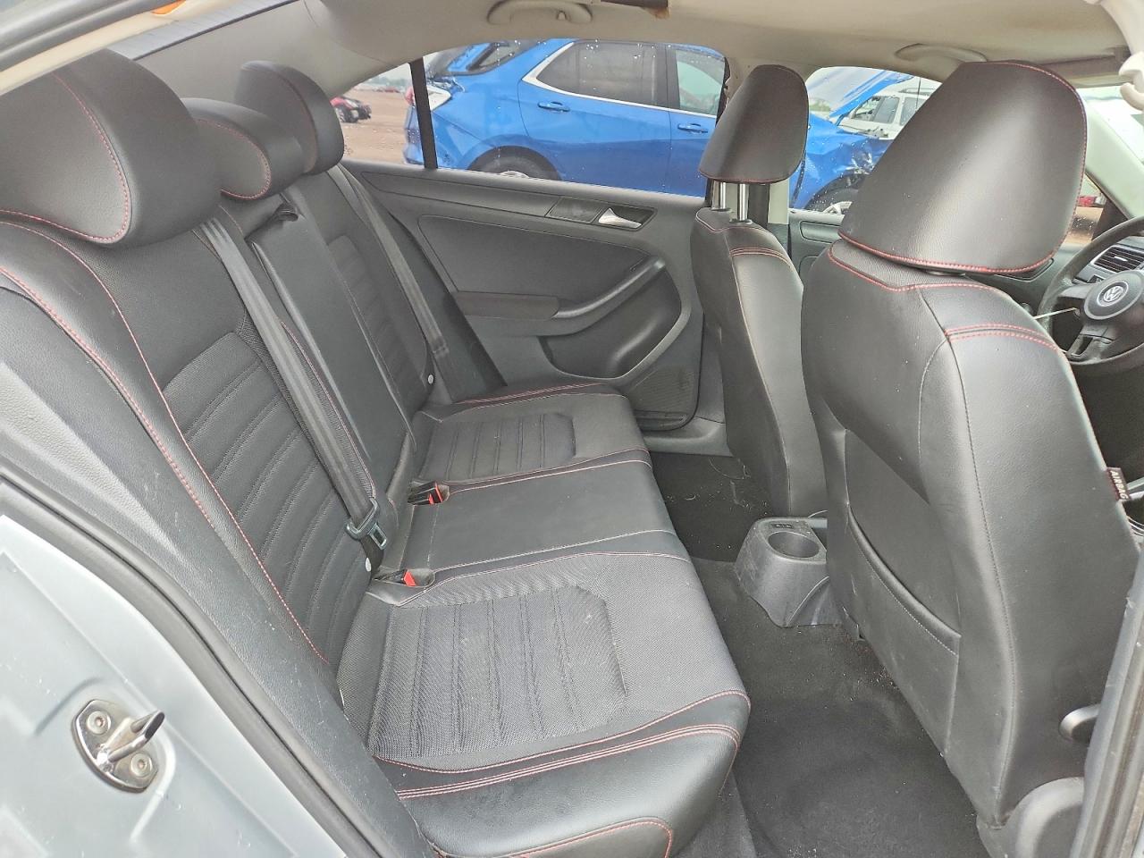 2012 Volkswagen Jetta Base Серебряный vin: 3VW1K7AJXCM390277