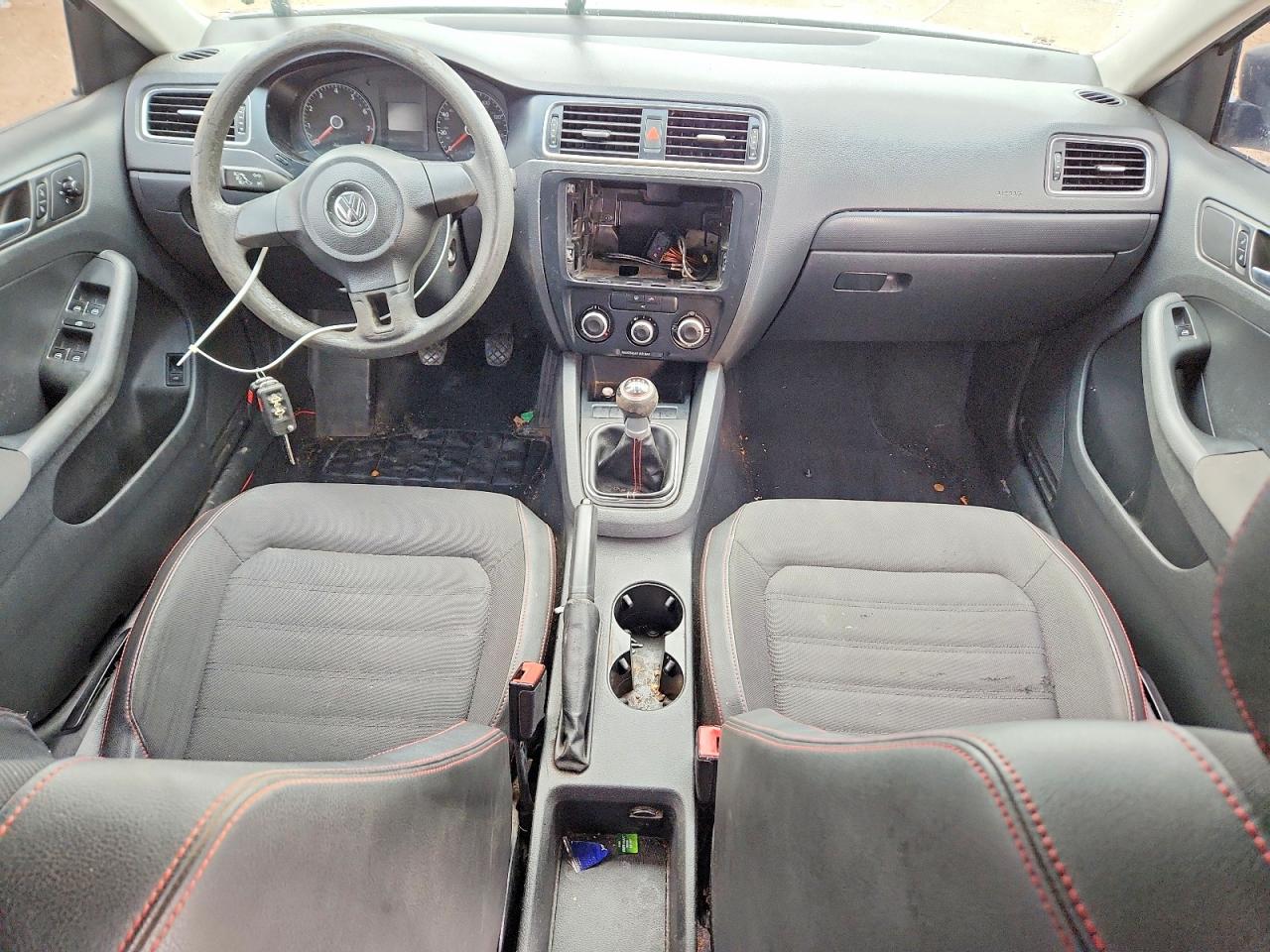 2012 Volkswagen Jetta Base Серебряный vin: 3VW1K7AJXCM390277