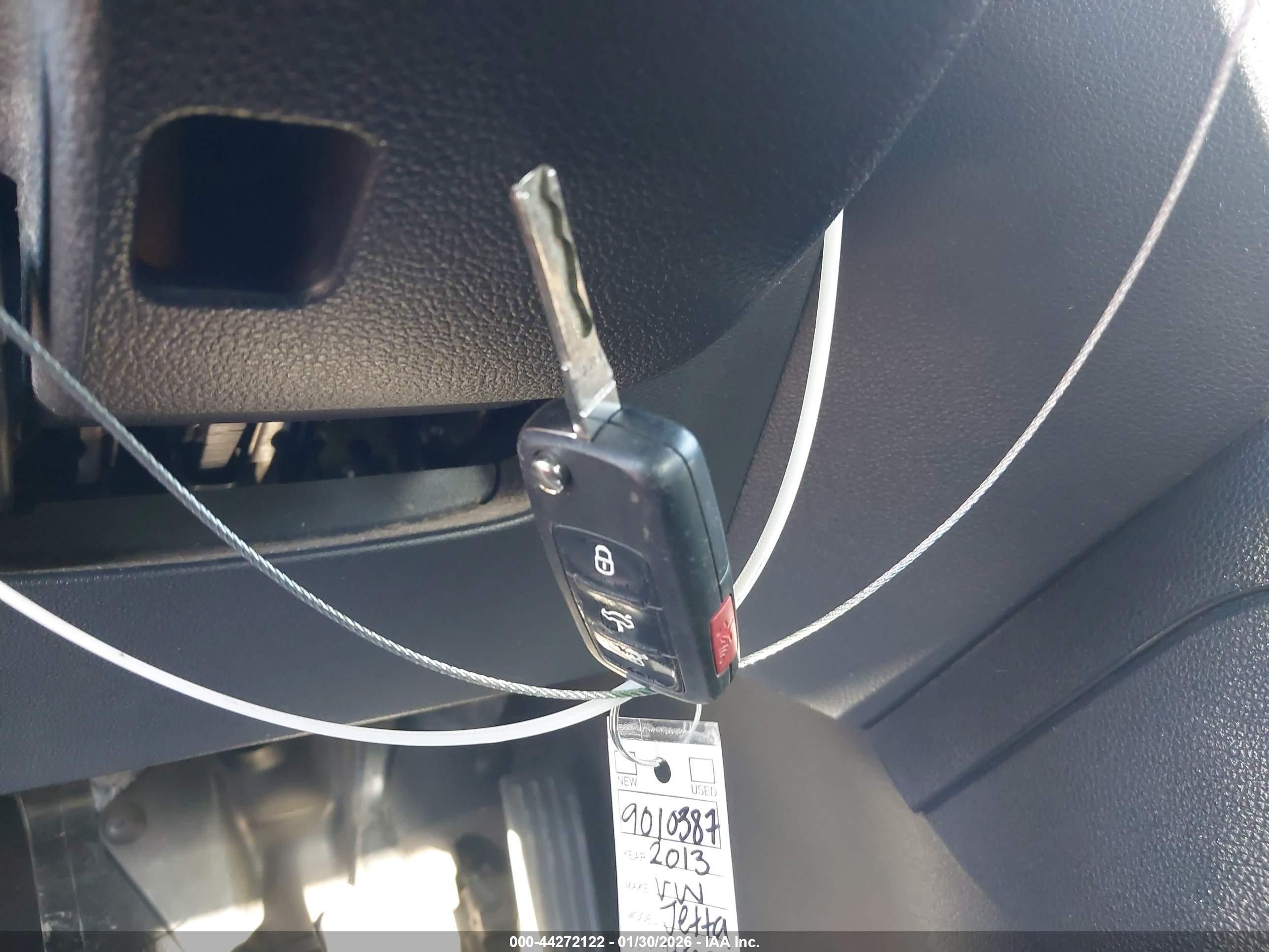 2013 Volkswagen Jetta 2.0l S Gray vin: 3VW1K7AJXDM285269