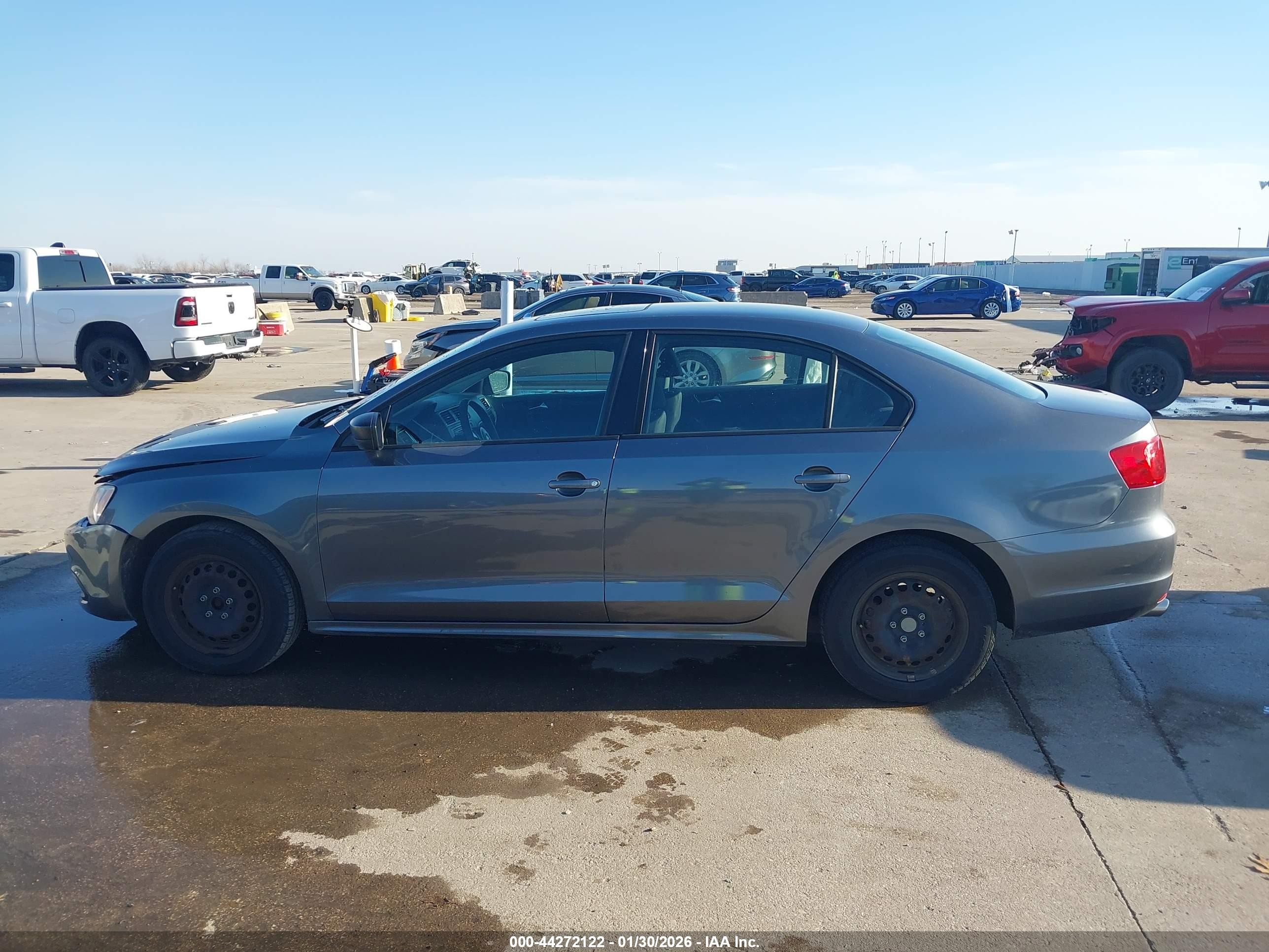 2013 Volkswagen Jetta 2.0l S Gray vin: 3VW1K7AJXDM285269