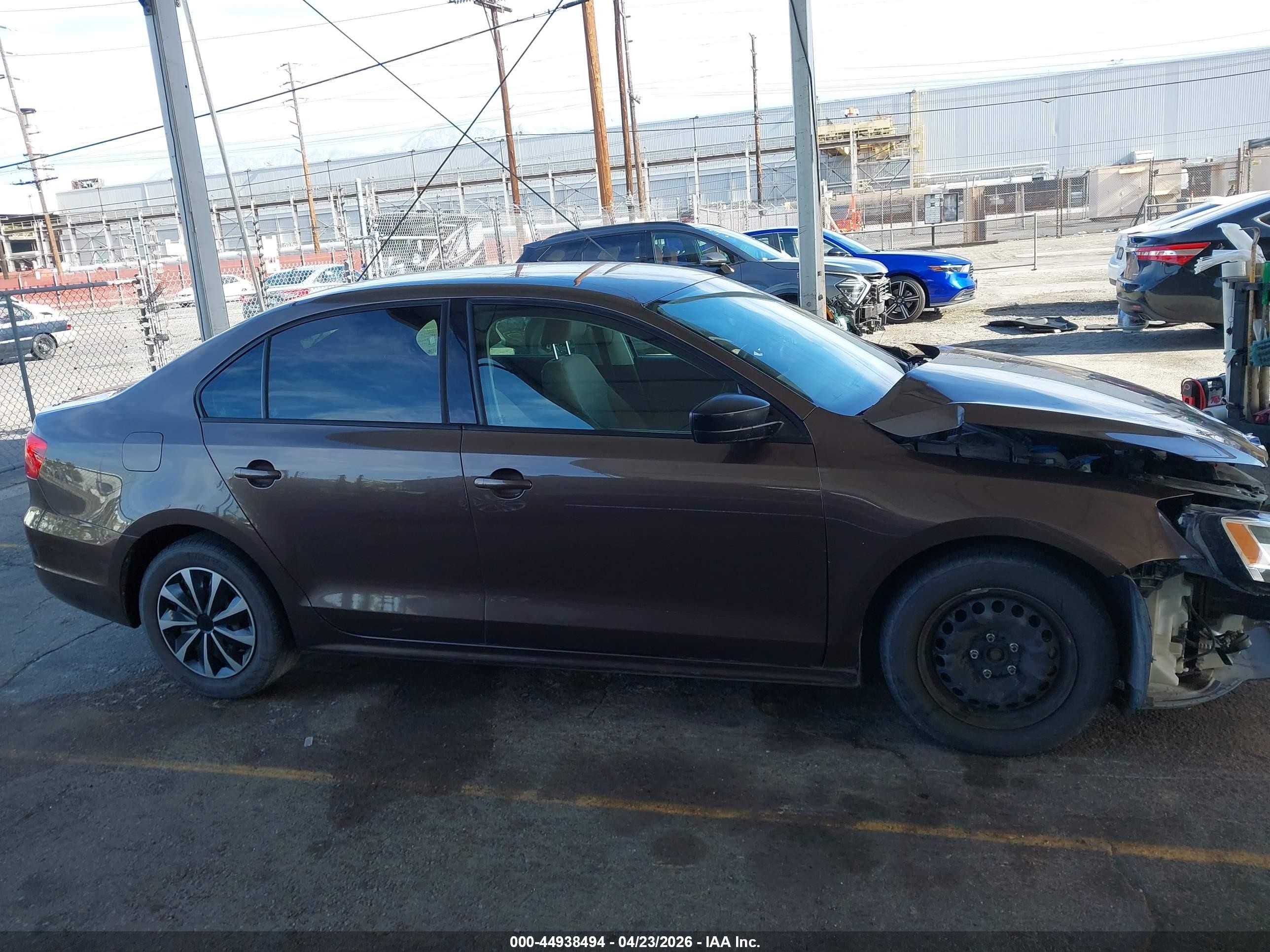 2013 Volkswagen Jetta 2.0l S Brown vin: 3VW1K7AJXDM389986