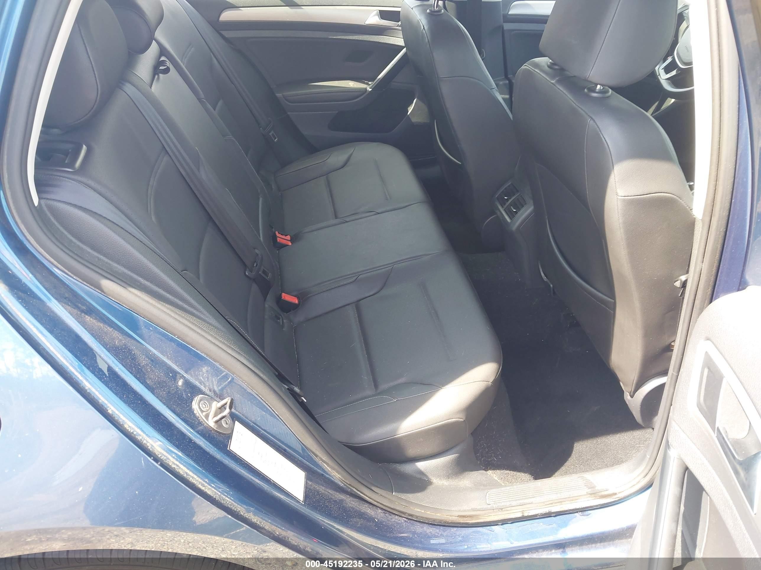 2015 Volkswagen Golf Tsi S 4-door Blue vin: 3VW217AU0FM030375