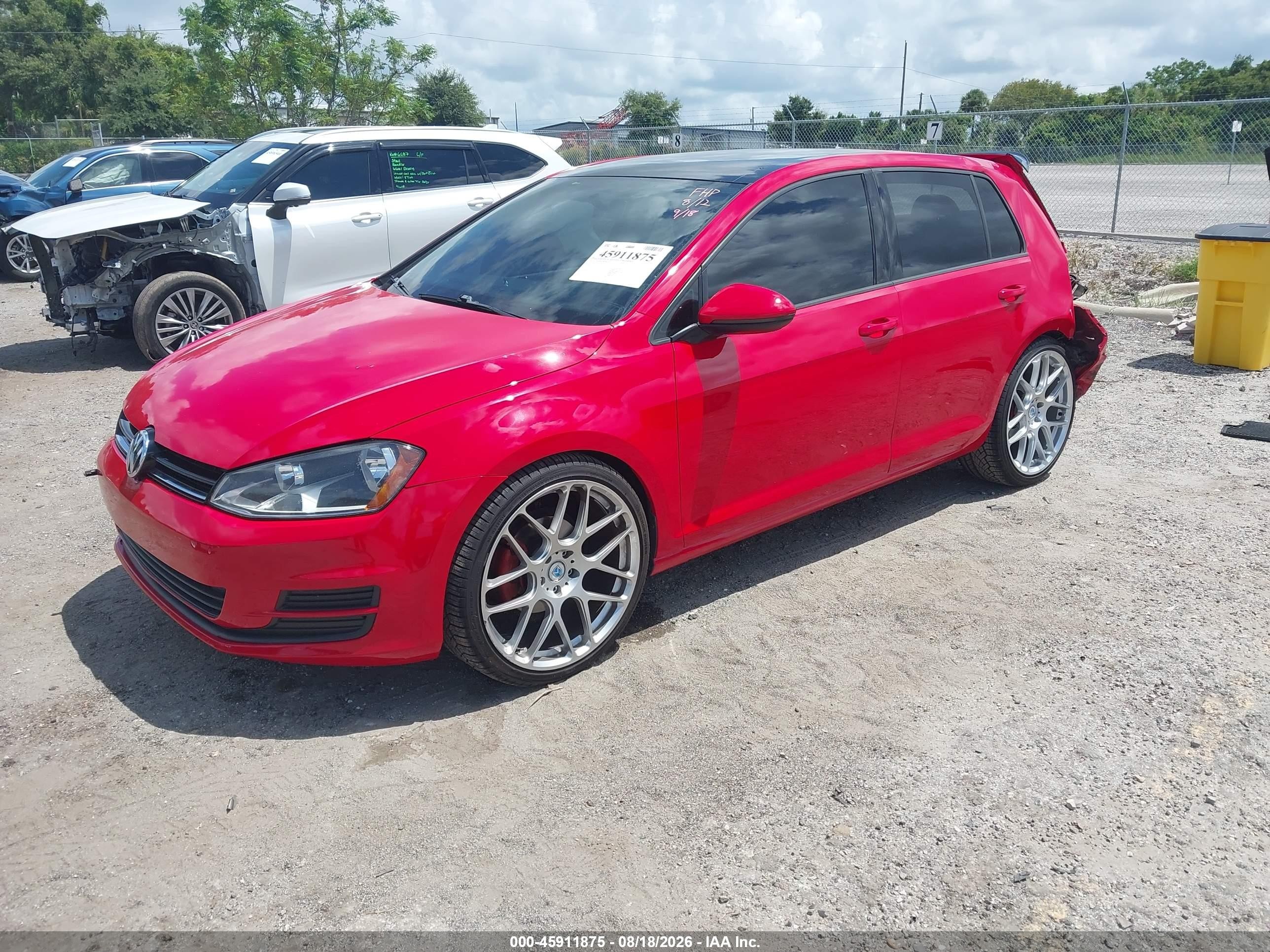 2015 Volkswagen Golf Tsi S 4-door Red vin: 3VW217AU1FM014119