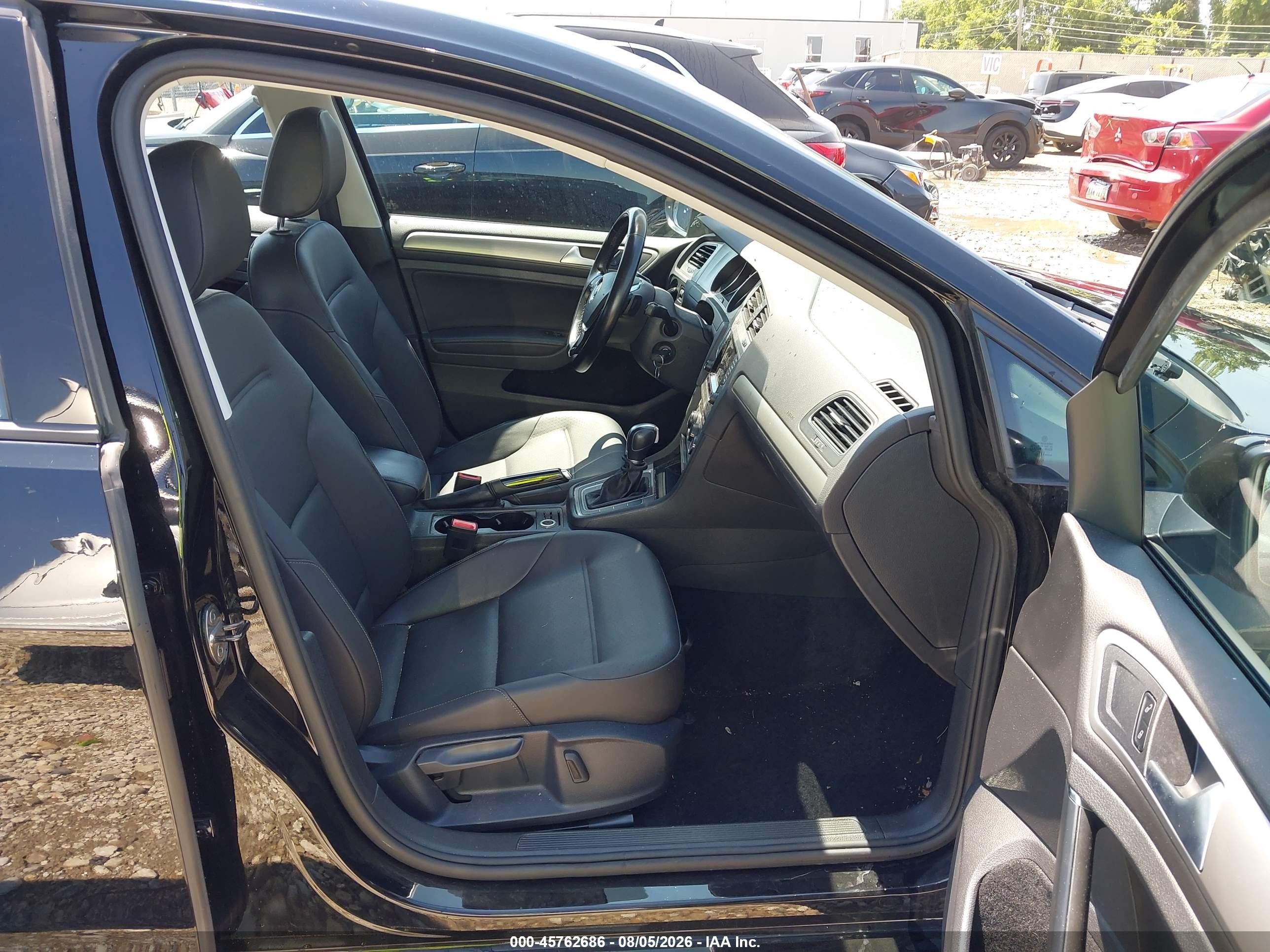 2015 Volkswagen Golf Tsi S 4-door Black vin: 3VW217AU1FM021572