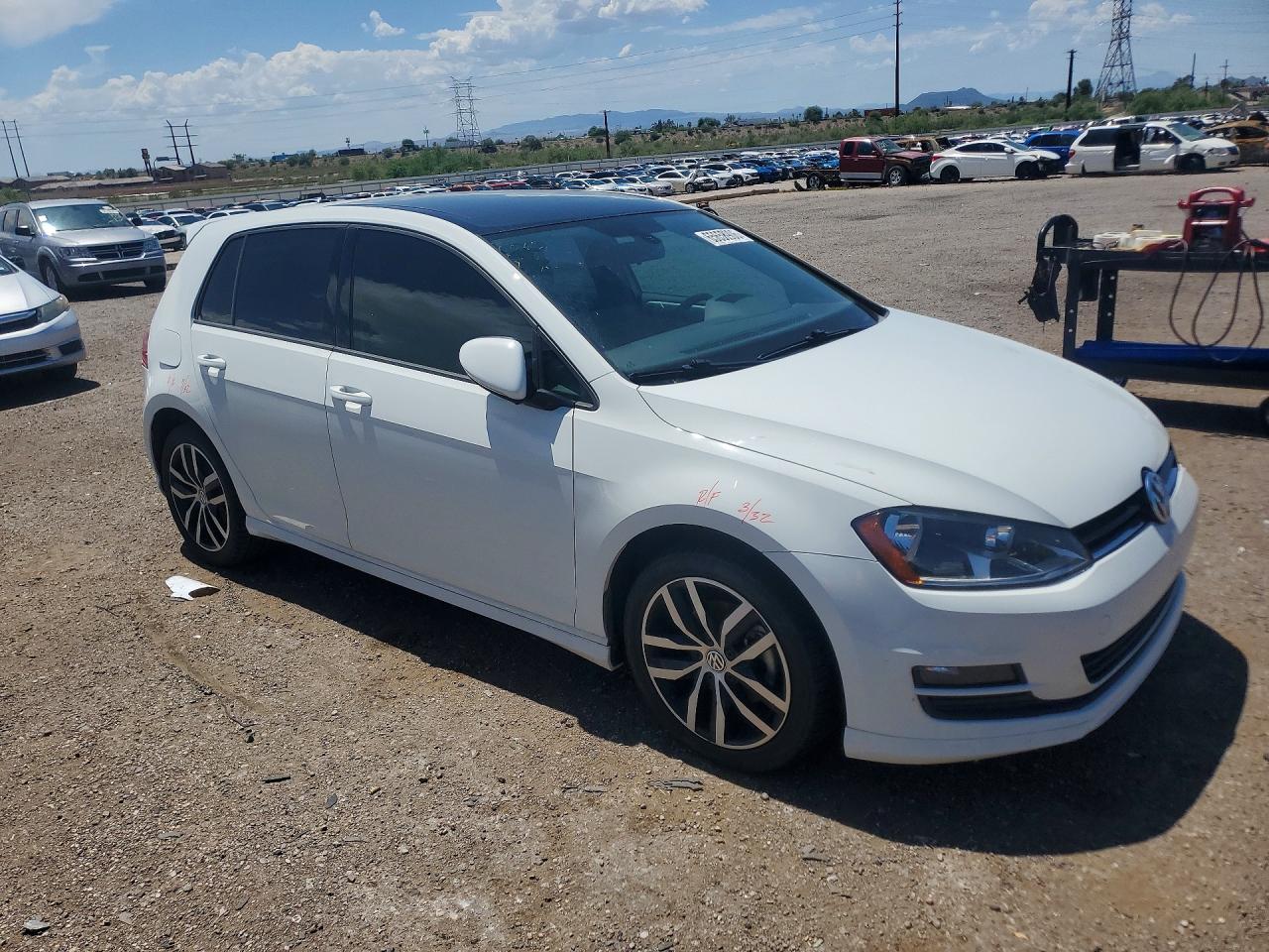 2015 Volkswagen Golf White vin: 3VW217AU2FM005560