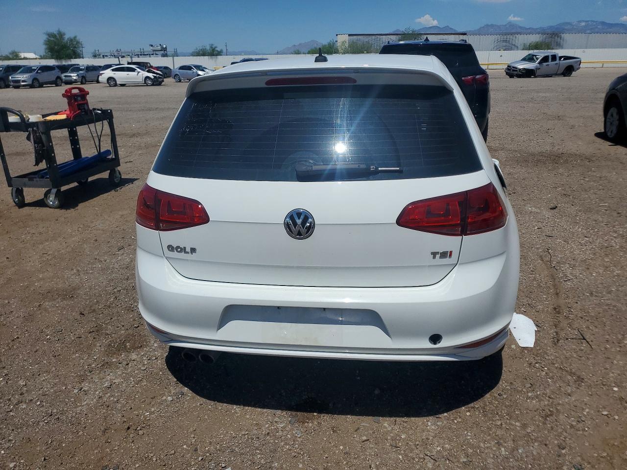 2015 Volkswagen Golf White vin: 3VW217AU2FM005560
