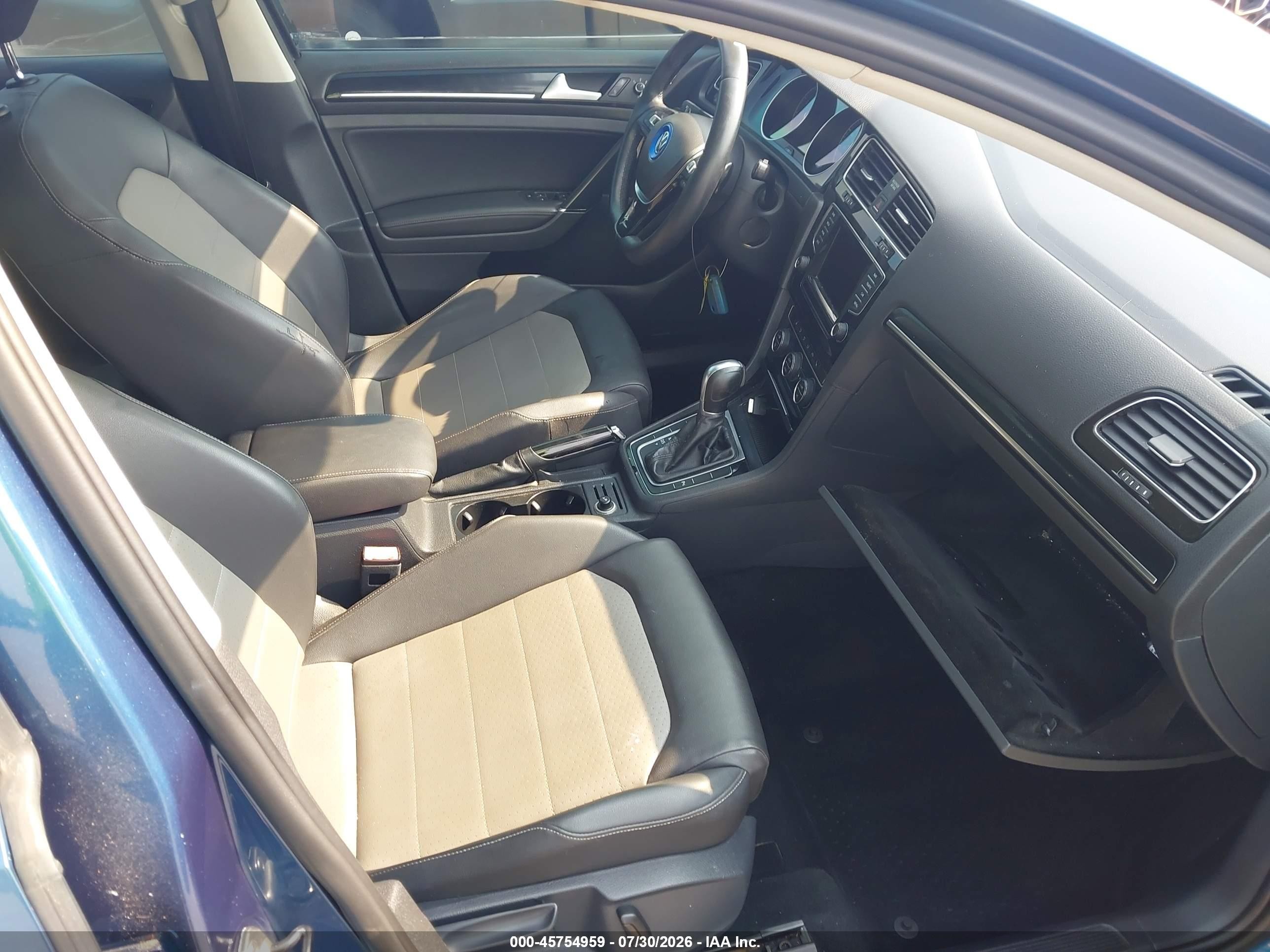 2015 Volkswagen Golf Tsi Sel 4-door Blue vin: 3VW217AU2FM019684