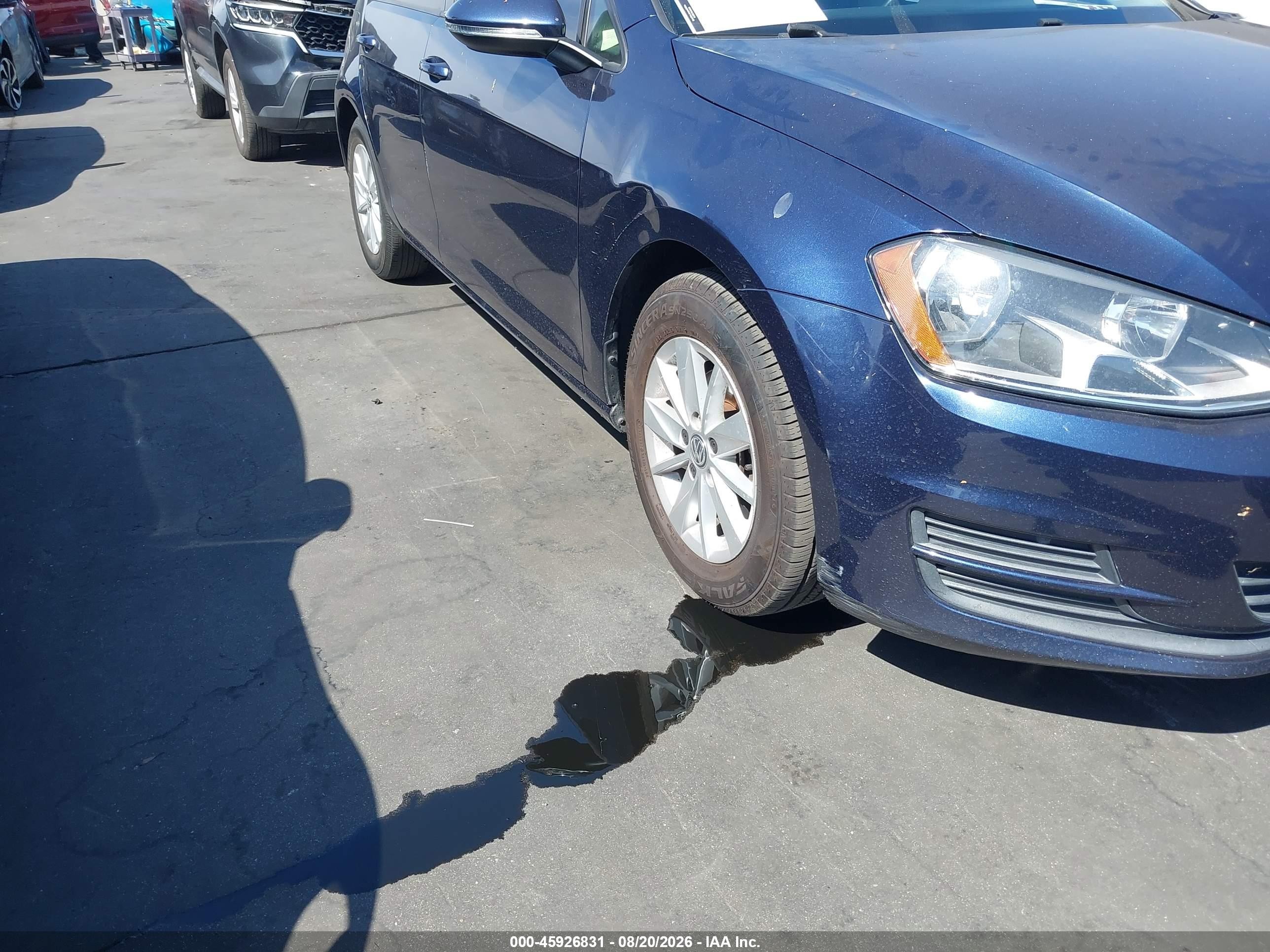 2015 Volkswagen Golf Tsi S 4-door Dark Blue vin: 3VW217AU4FM082575