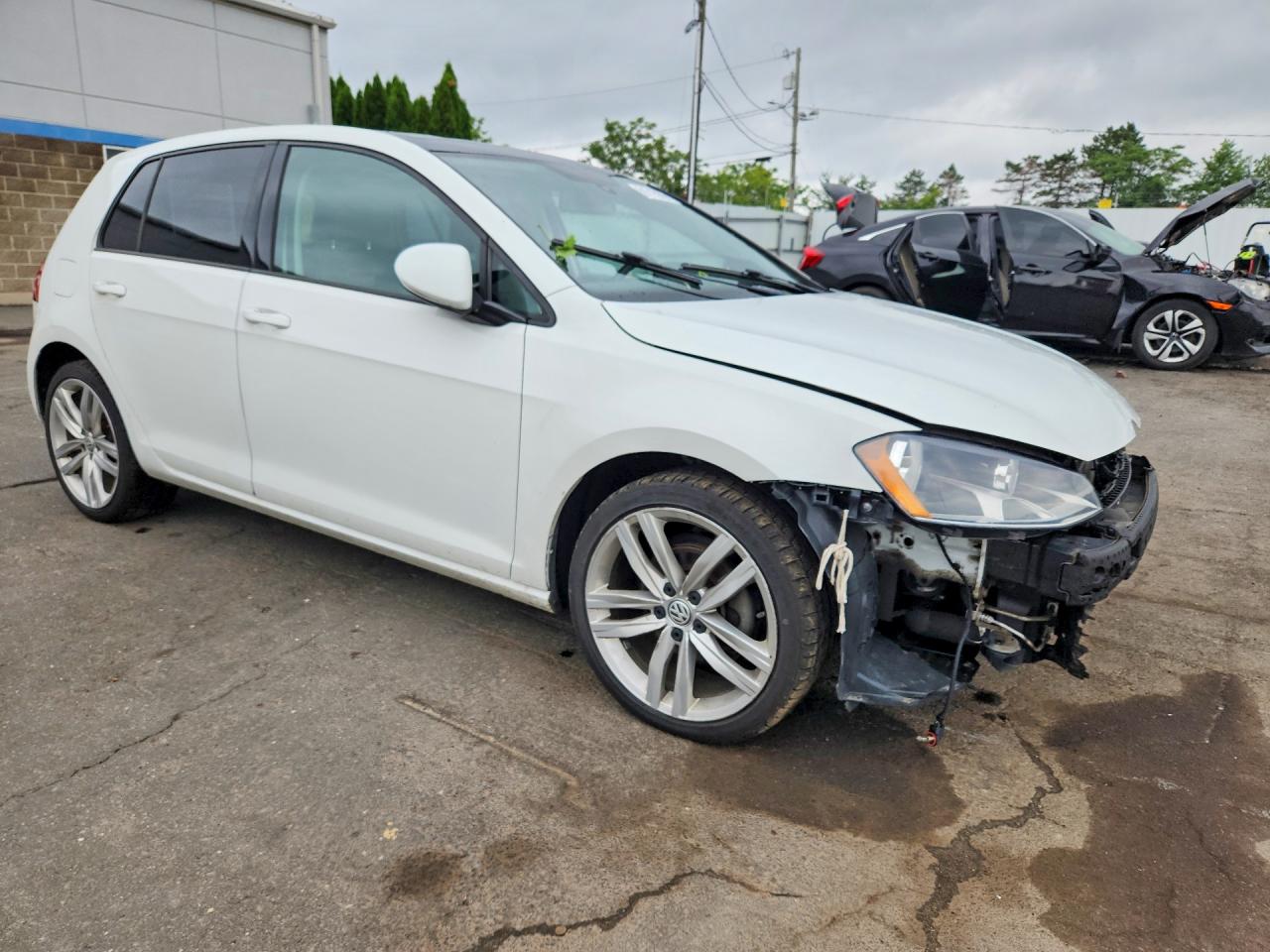 2015 Volkswagen Golf White vin: 3VW217AU9FM076903