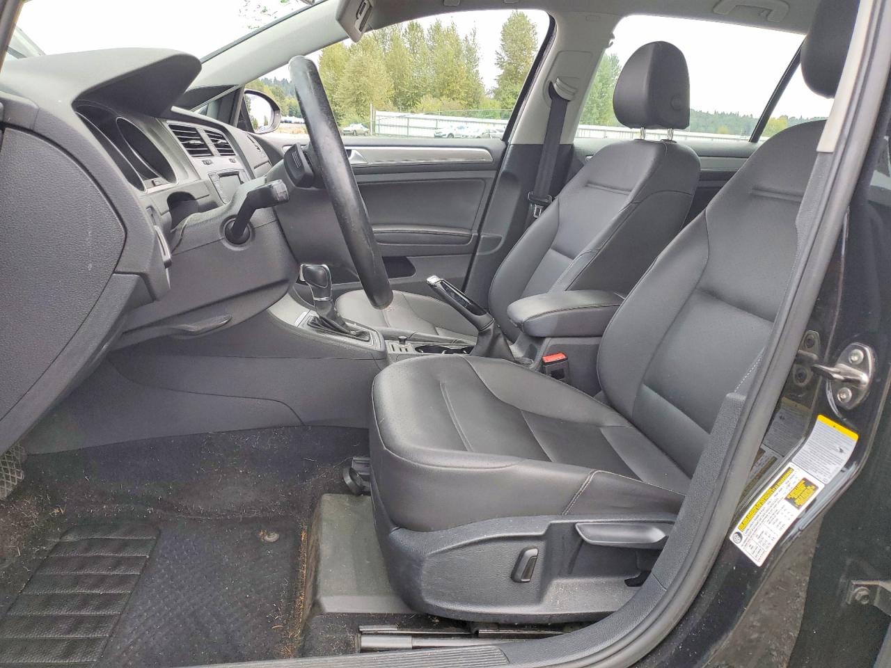 2015 Volkswagen Golf Черный vin: 3VW217AUXFM038600