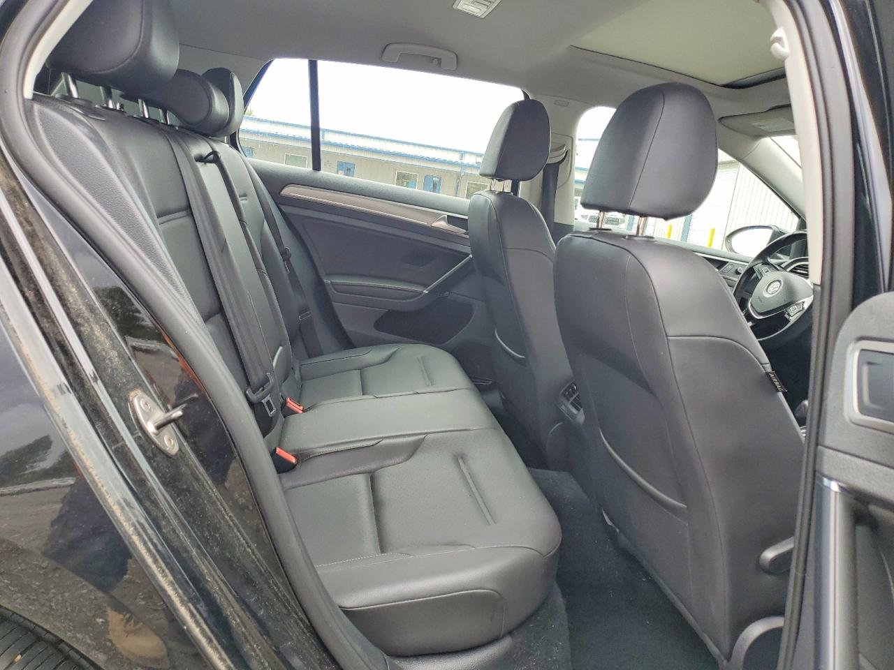 2015 Volkswagen Golf Черный vin: 3VW217AUXFM038600