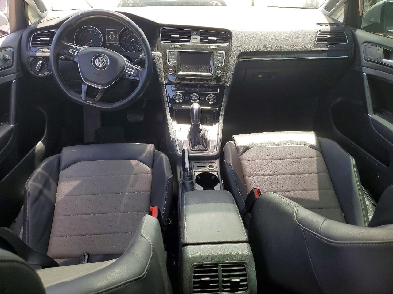 2015 Volkswagen Golf White vin: 3VW217AUXFM071791