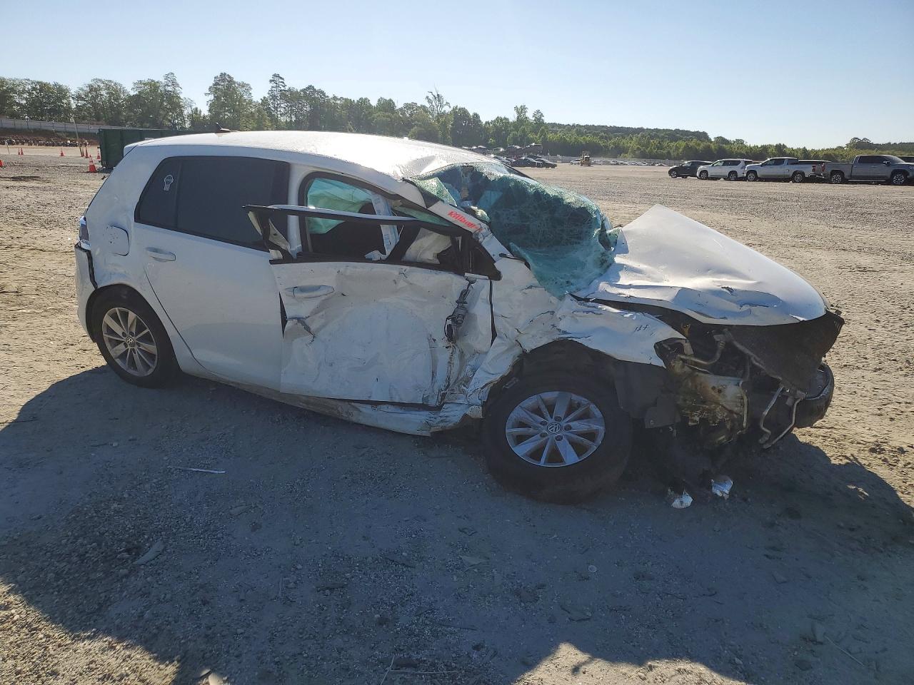 2015 Volkswagen Golf White vin: 3VW217AUXFM098456