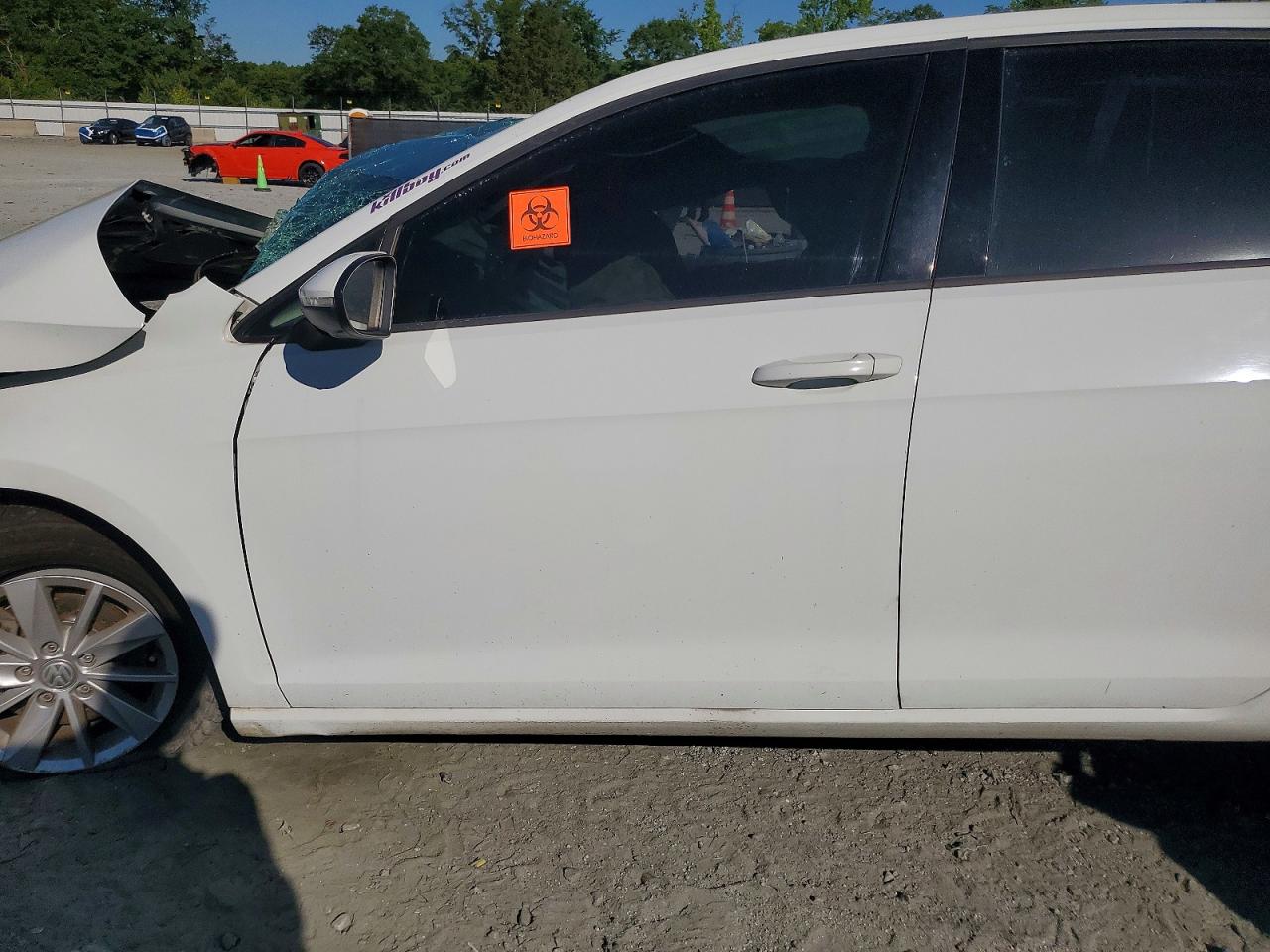 2015 Volkswagen Golf White vin: 3VW217AUXFM098456