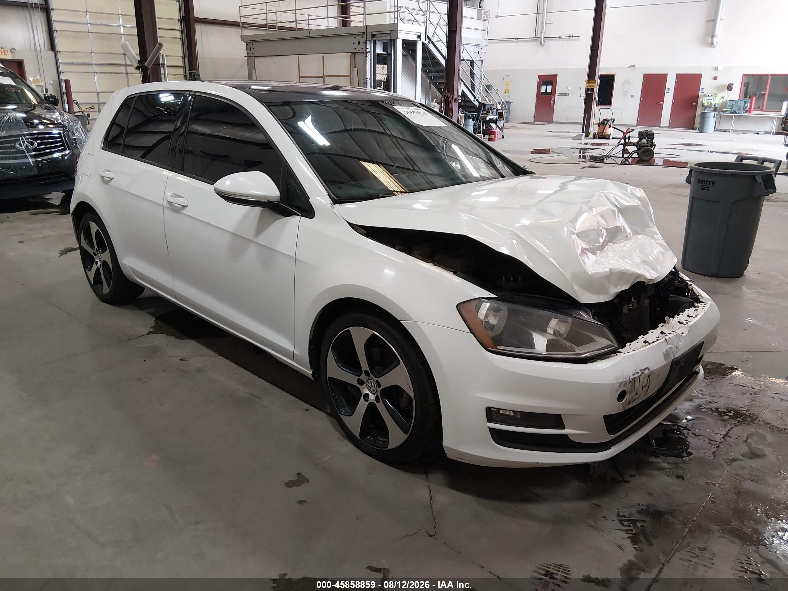 2015 Volkswagen Golf Tdi Se 4-door White vin: 3VW2A7AU1FM018574