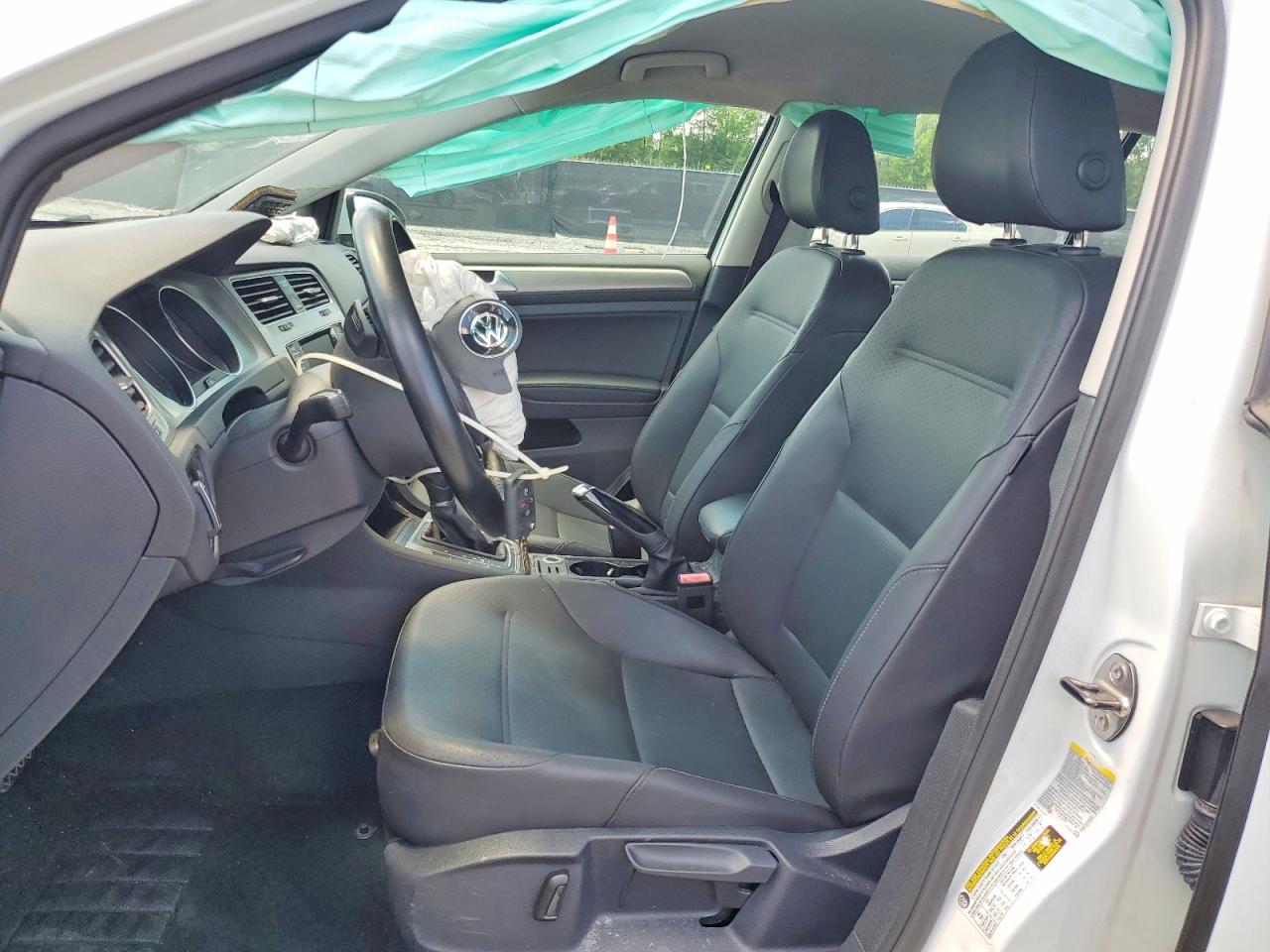 2015 Volkswagen Golf Tdi Белый vin: 3VW2A7AU2FM028739