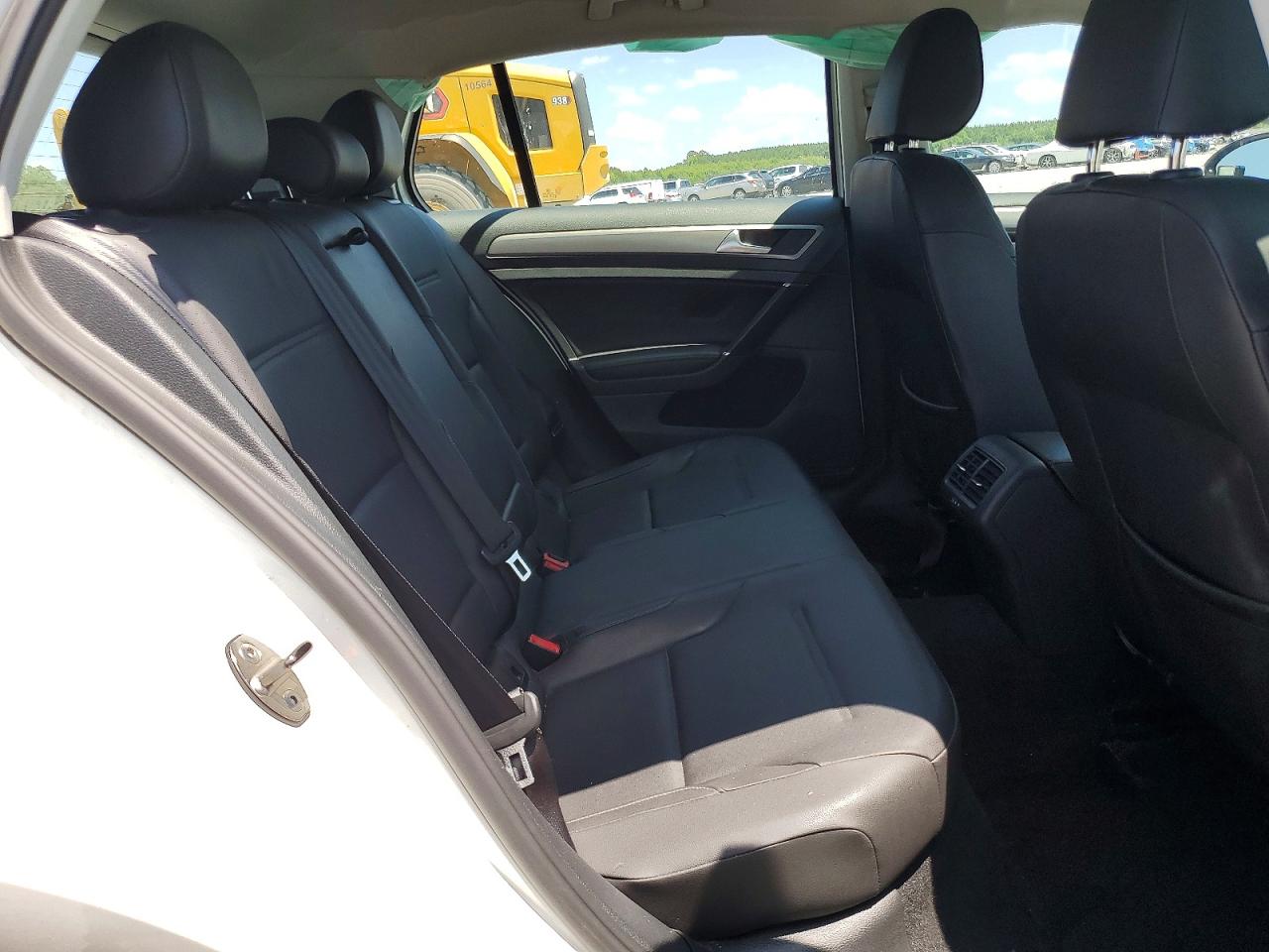 2015 Volkswagen Golf Tdi Белый vin: 3VW2A7AU2FM028739