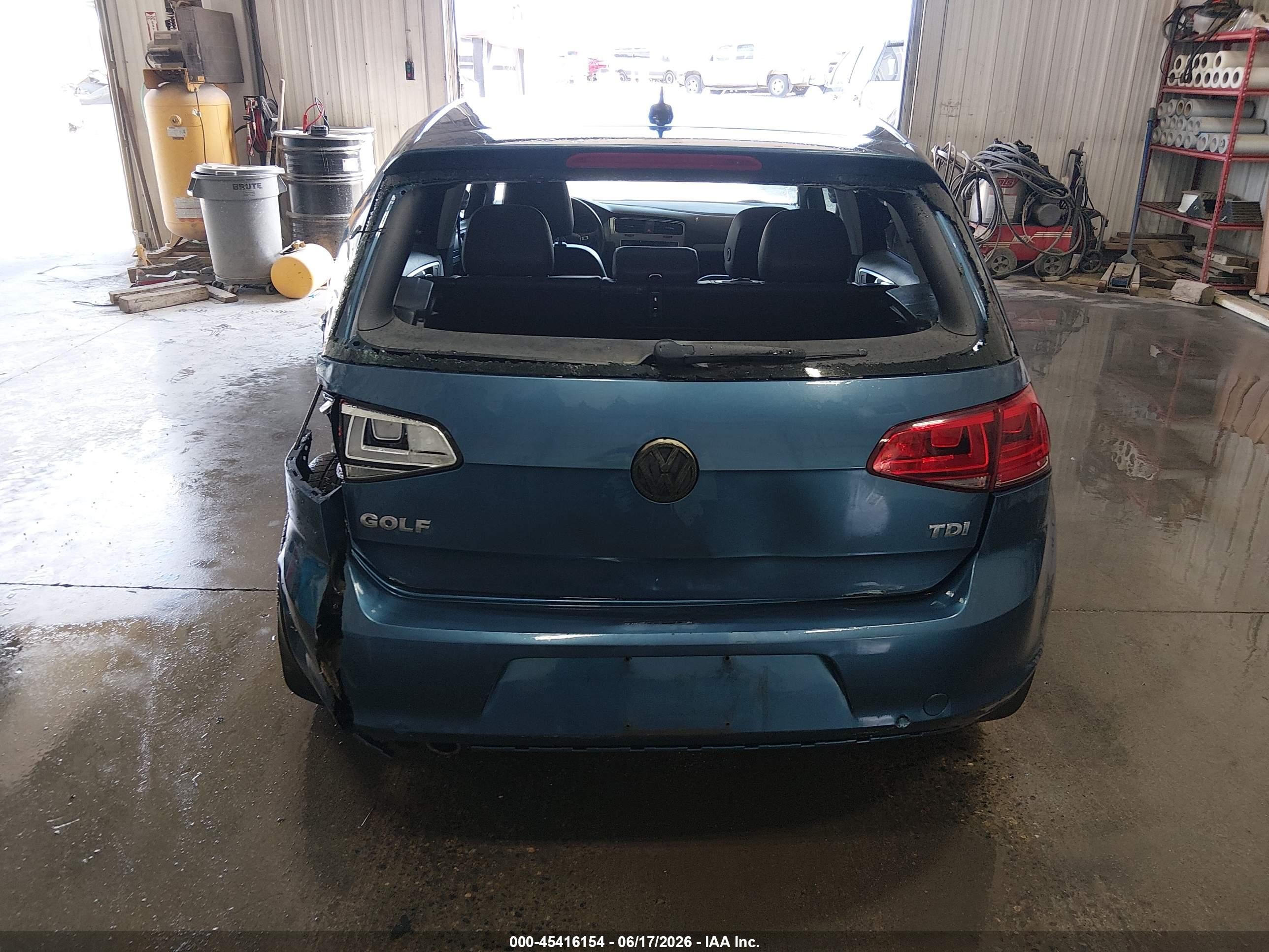 2015 Volkswagen Golf Tdi Se 4-door Blue vin: 3VW2A7AU3FM047171
