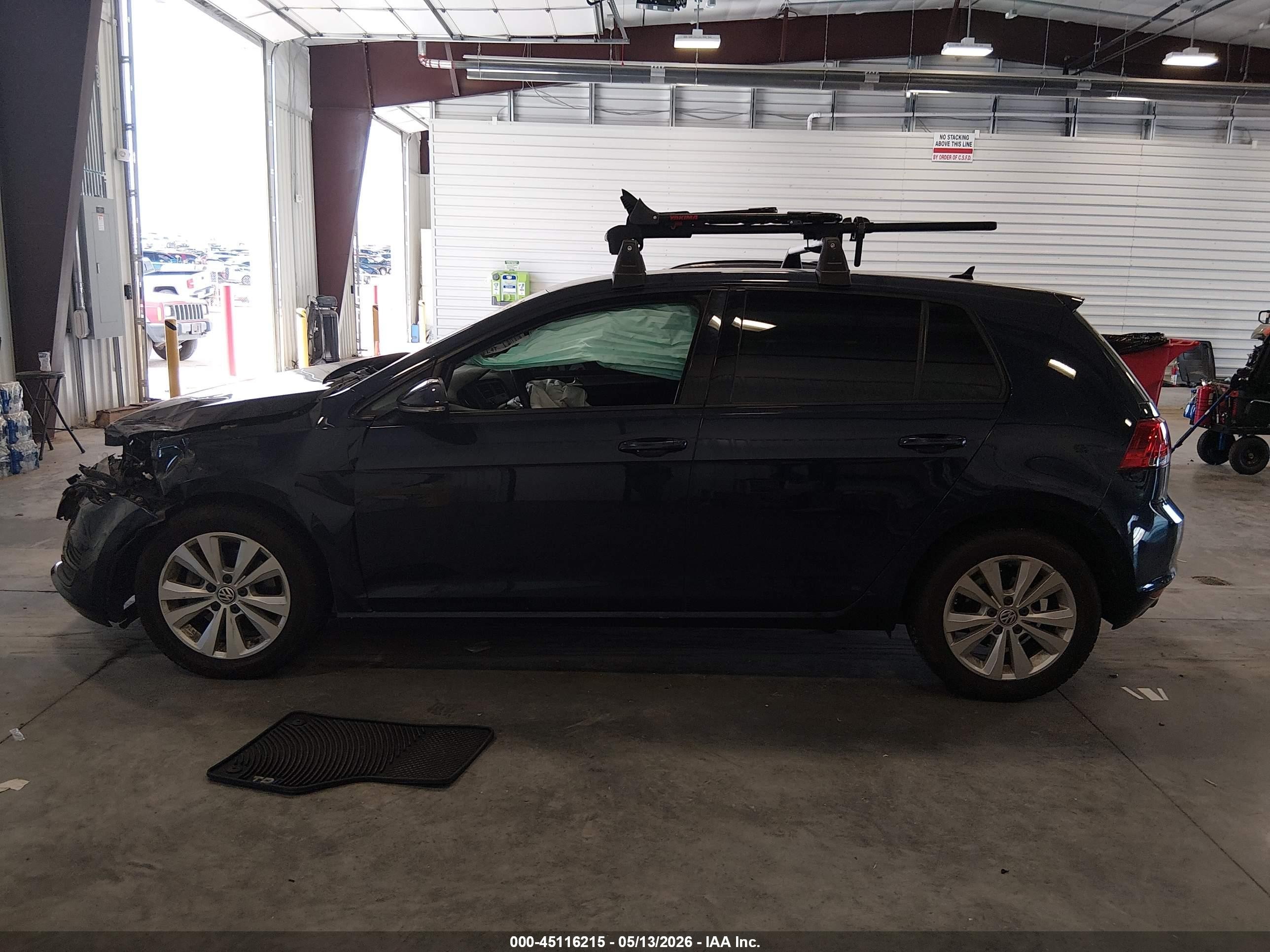 2015 Volkswagen Golf Tdi S 4-door Blue vin: 3VW2A7AU7FM046847