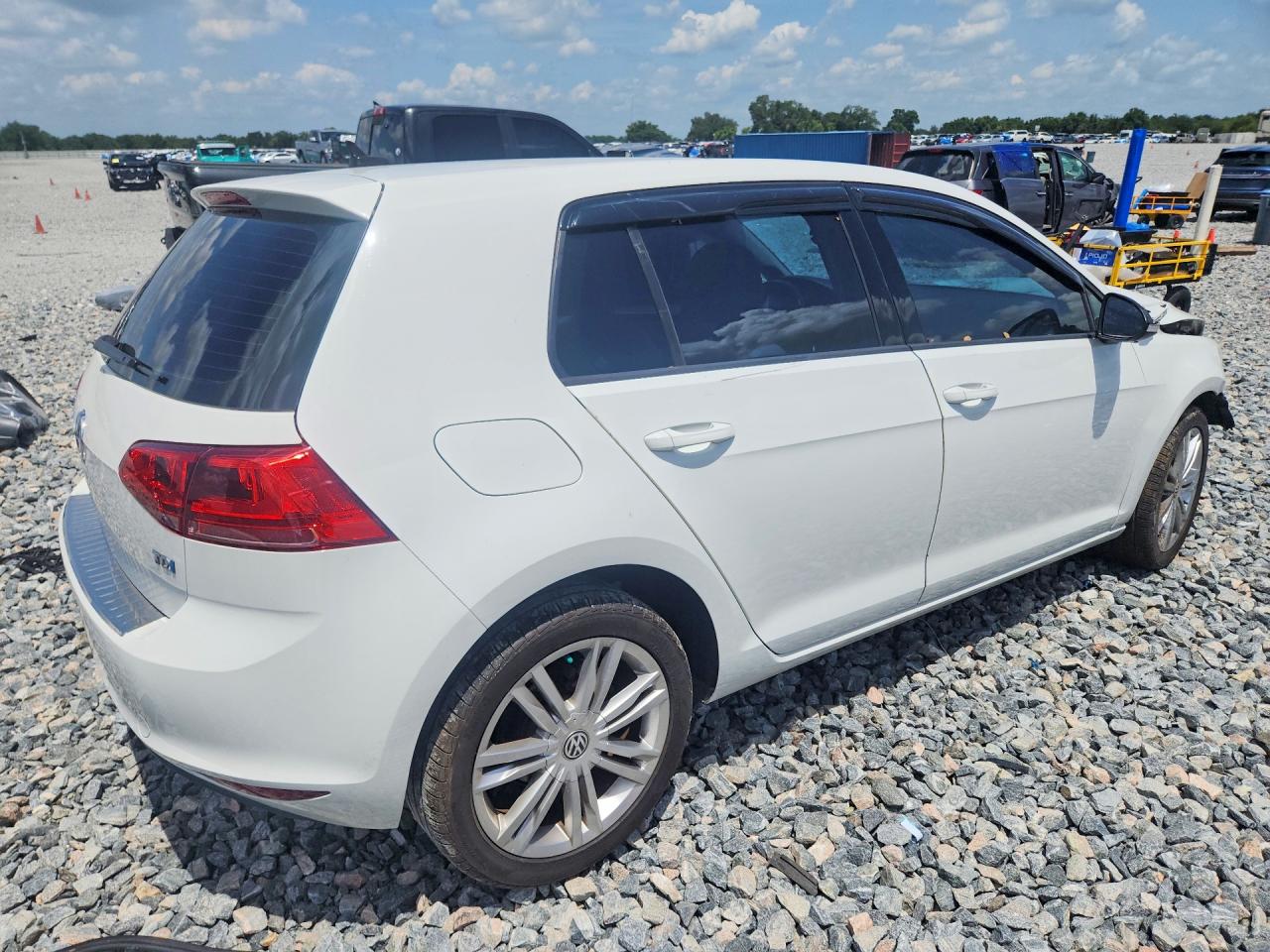 2015 Volkswagen Golf Tdi White vin: 3VW2A7AU7FM055337