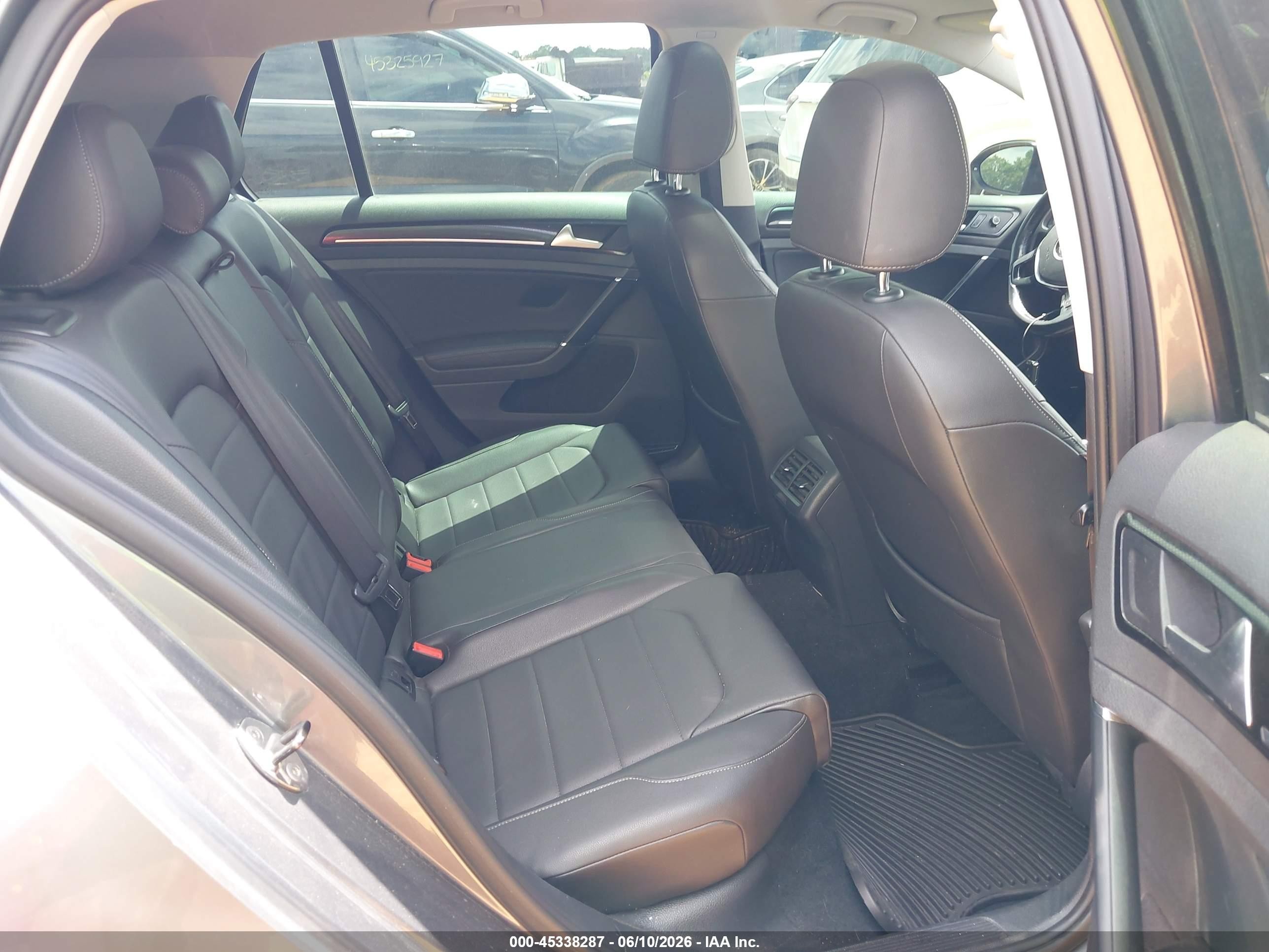 2015 Volkswagen Golf Tdi Sel 4-door Gray vin: 3VW2A7AU8FM012299