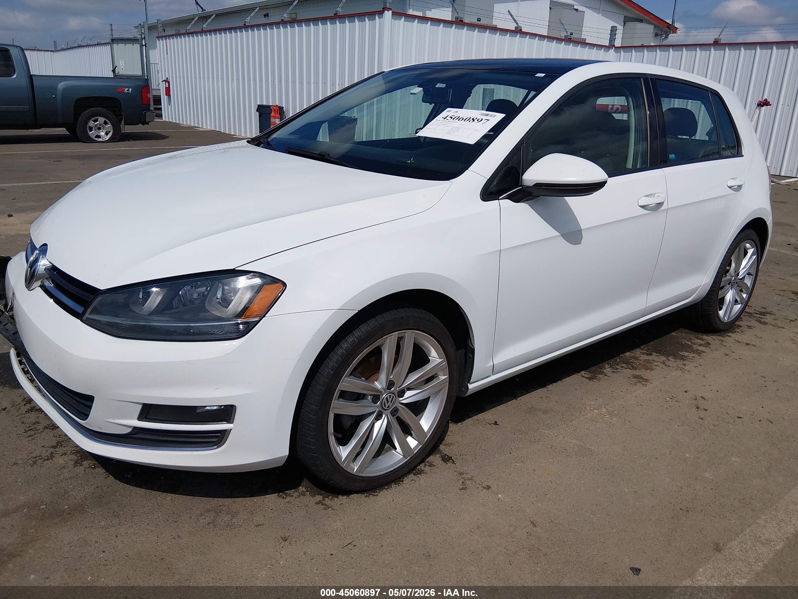 2015 Volkswagen Golf Tdi Sel 4-door White vin: 3VW2A7AU8FM088847