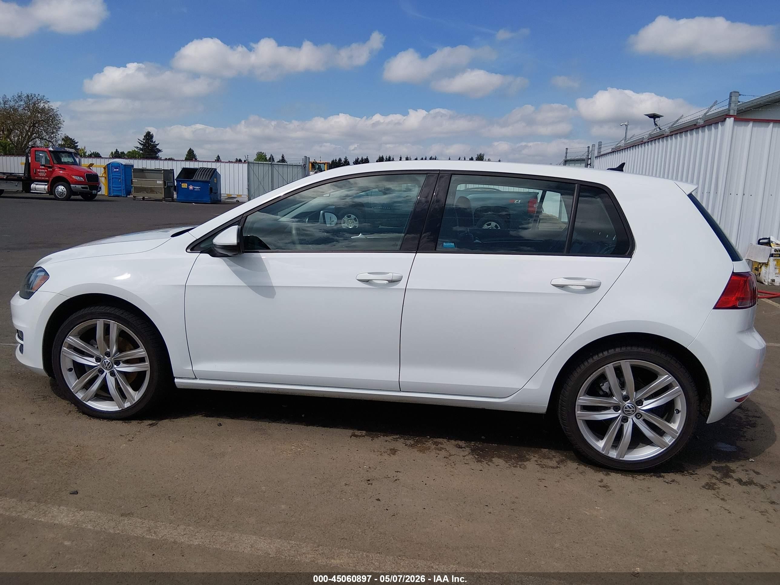 2015 Volkswagen Golf Tdi Sel 4-door White vin: 3VW2A7AU8FM088847