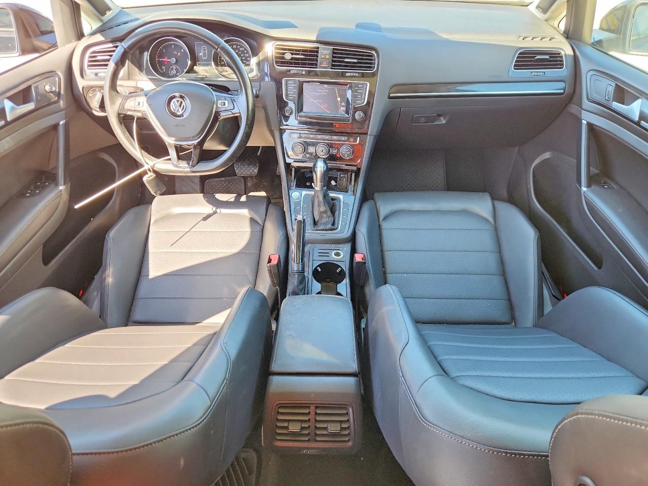 2015 Volkswagen Golf Tdi Черный vin: 3VW2A7AUXFM018900