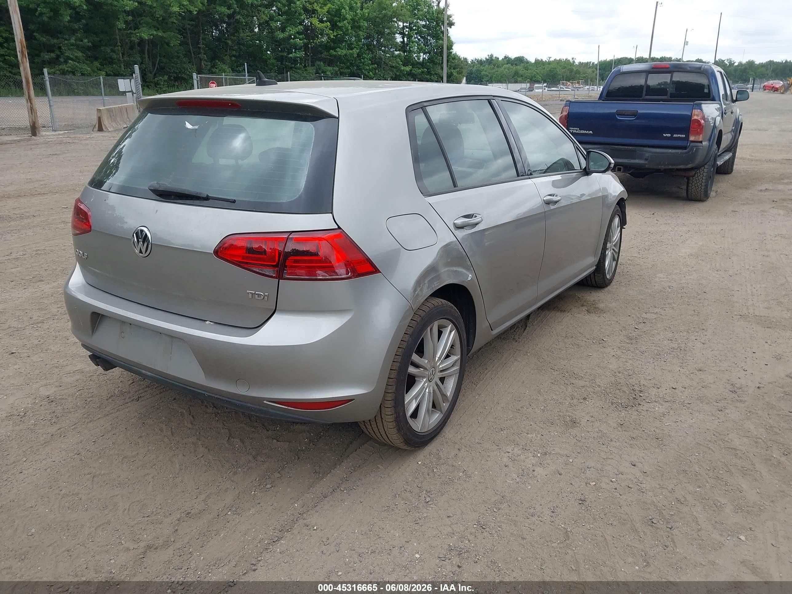 2015 Volkswagen Golf Tdi Se 4-door Silver vin: 3VW2A7AUXFM032926