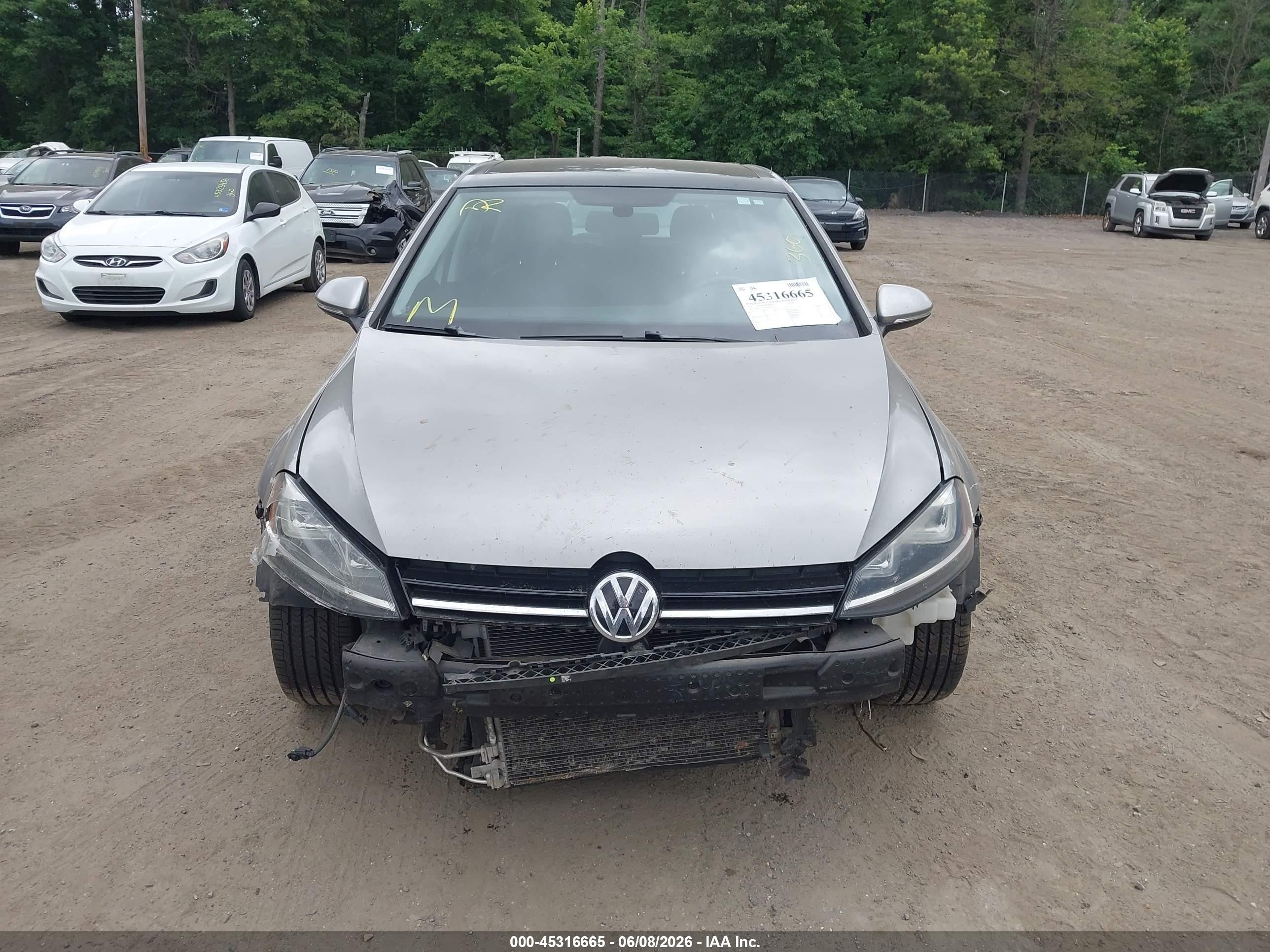 2015 Volkswagen Golf Tdi Se 4-door Silver vin: 3VW2A7AUXFM032926
