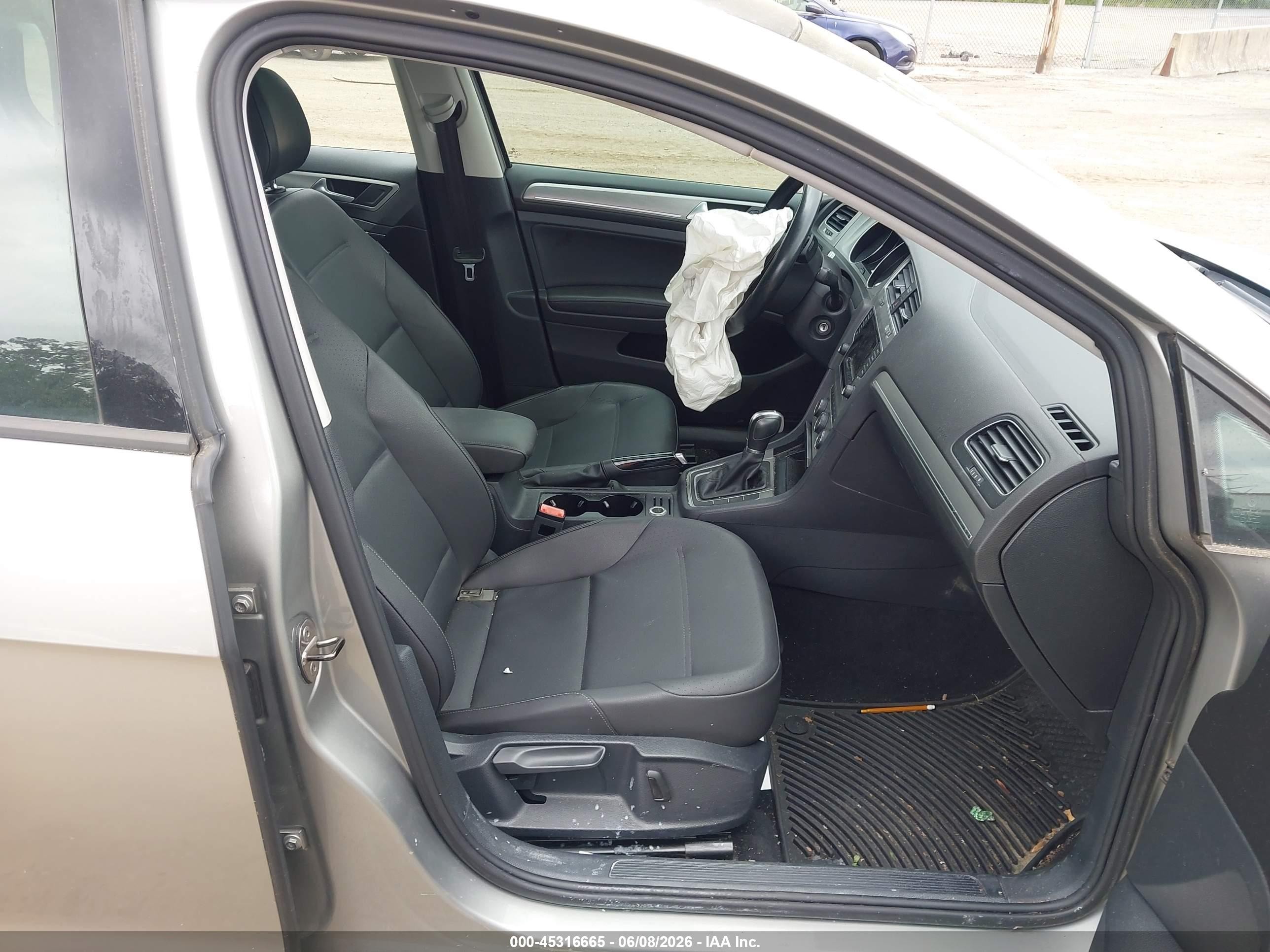 2015 Volkswagen Golf Tdi Se 4-door Silver vin: 3VW2A7AUXFM032926