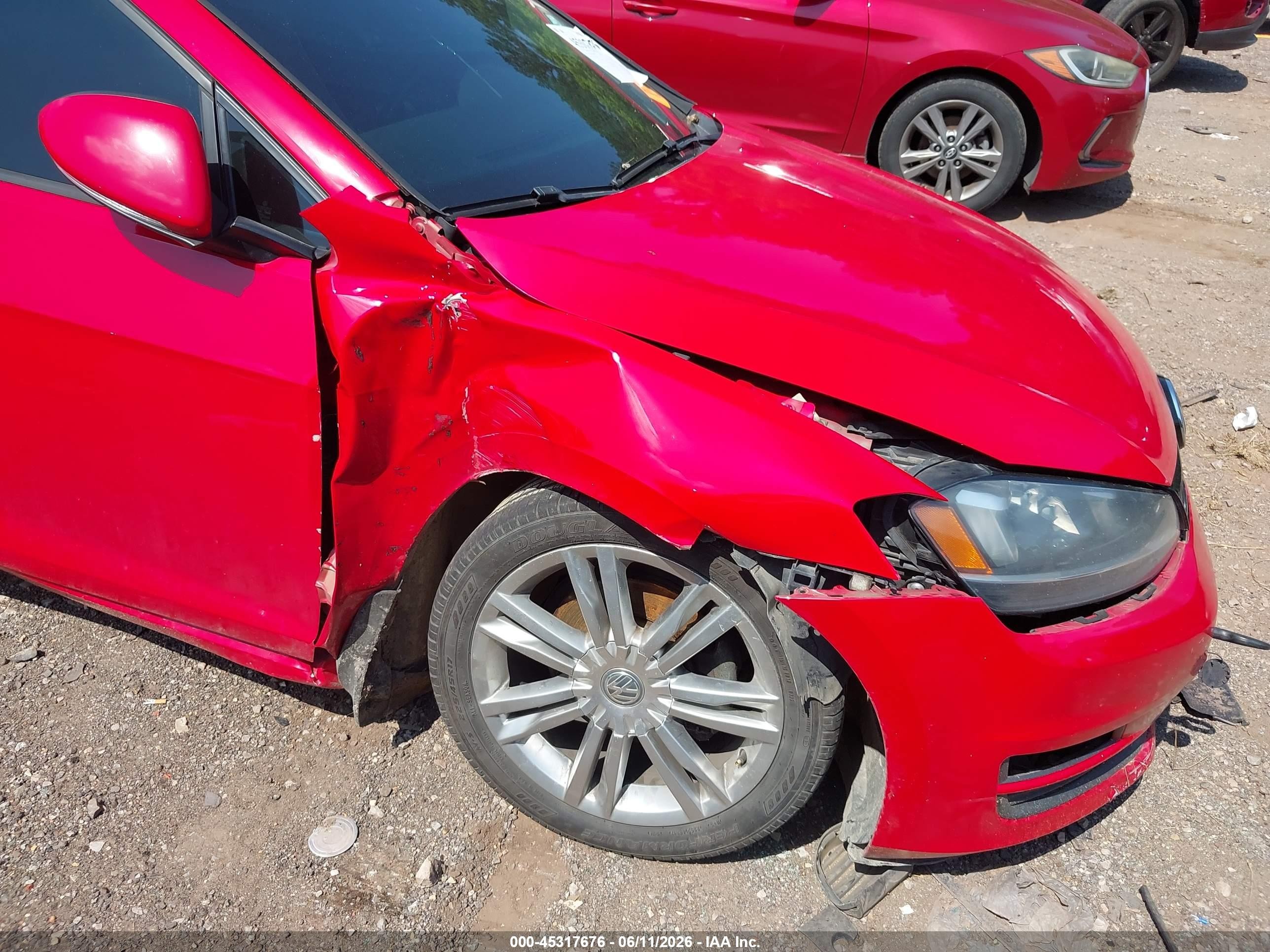 2015 Volkswagen Golf Tdi Se 4-door Red vin: 3VW2A7AUXFM050889