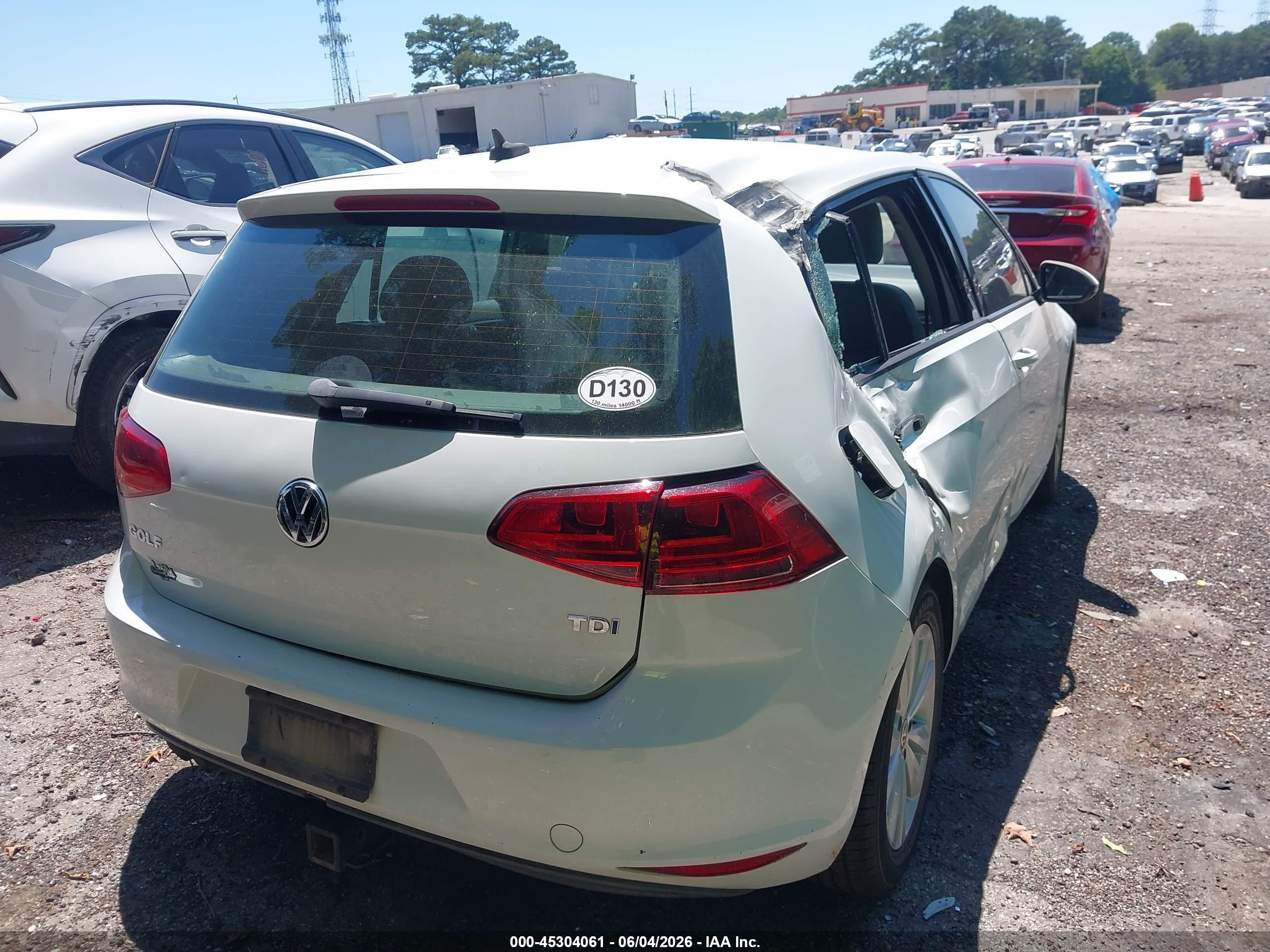 2015 Volkswagen Golf Tdi S 4-door White vin: 3VW2A7AUXFM079583