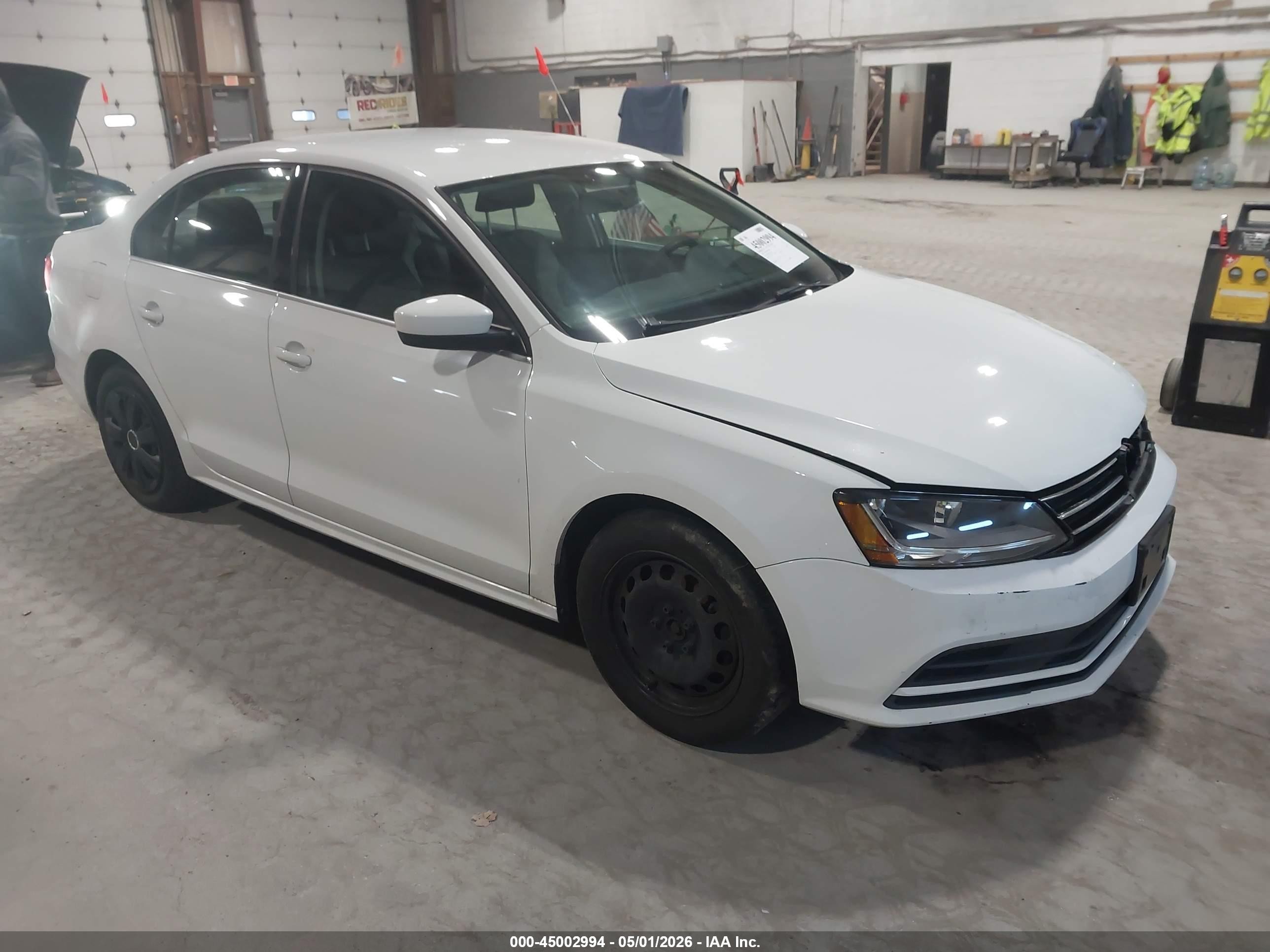 3VW2B7AJ0HM326003