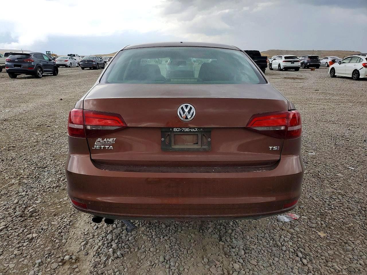 2017 Volkswagen Jetta S Brown vin: 3VW2B7AJ0HM338457