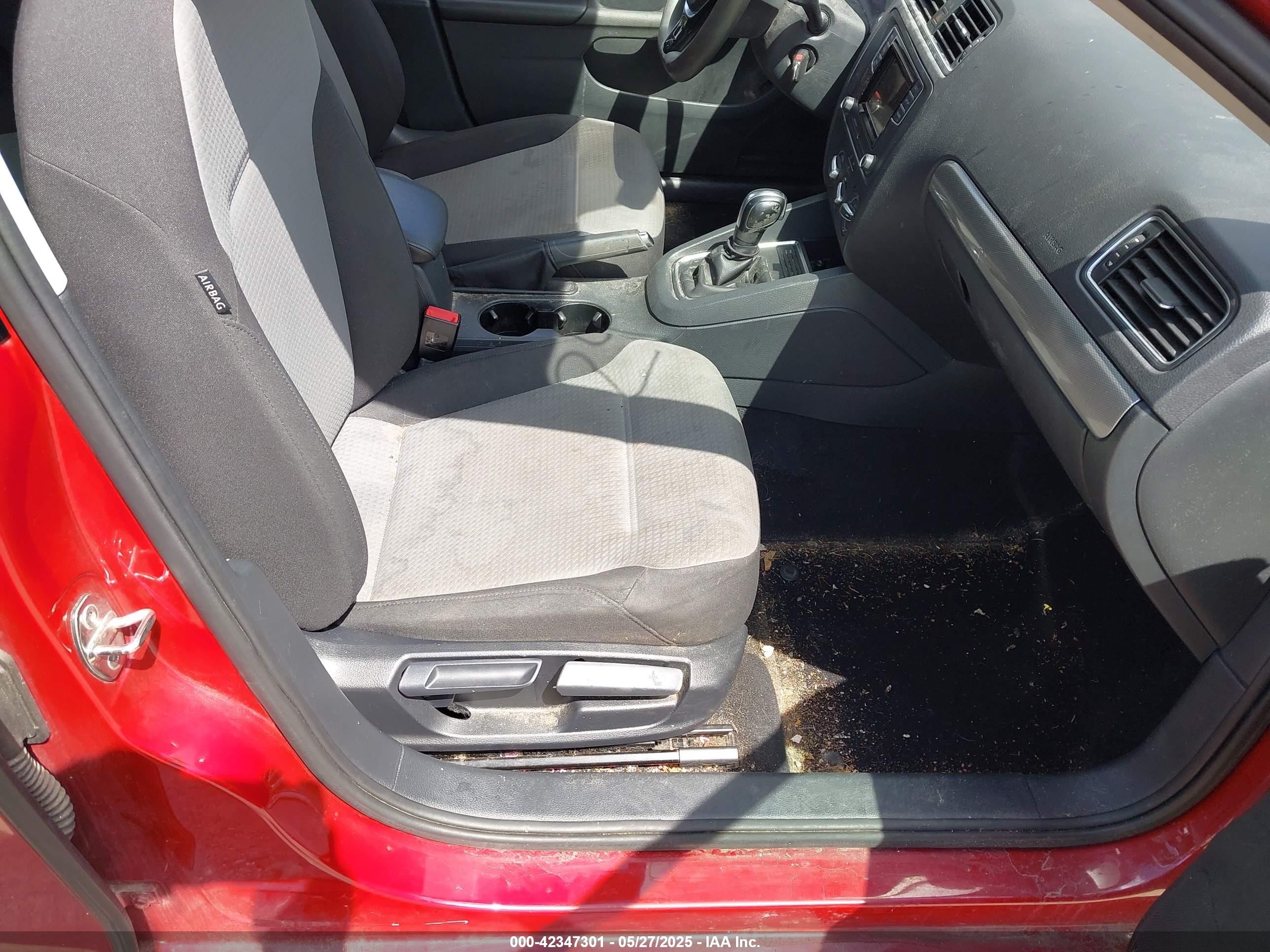 2017 Volkswagen Jetta 1.4t S Red vin: 3VW2B7AJ0HM389750