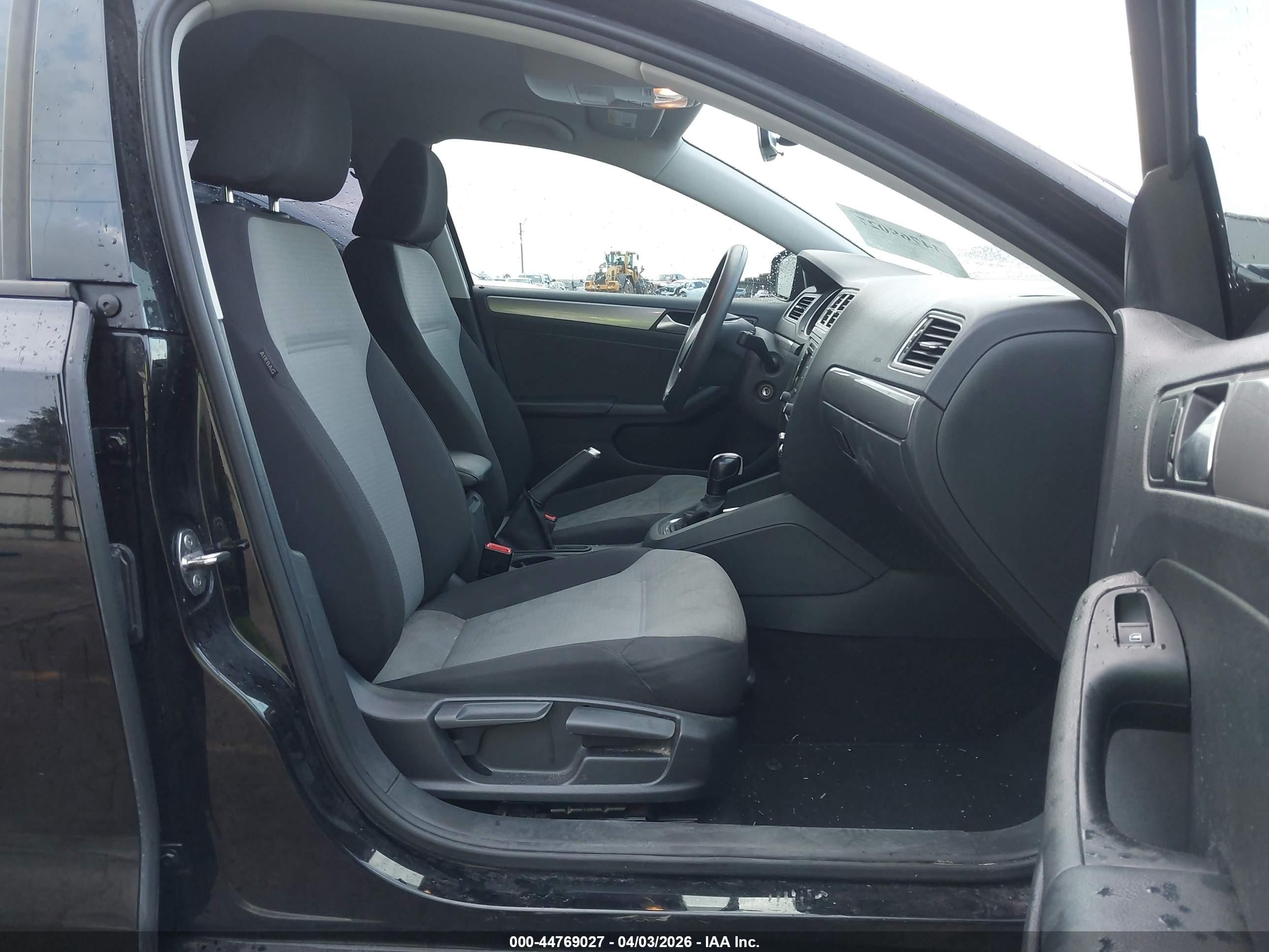 2018 Volkswagen Jetta 1.4t S Черный vin: 3VW2B7AJ0JM244519