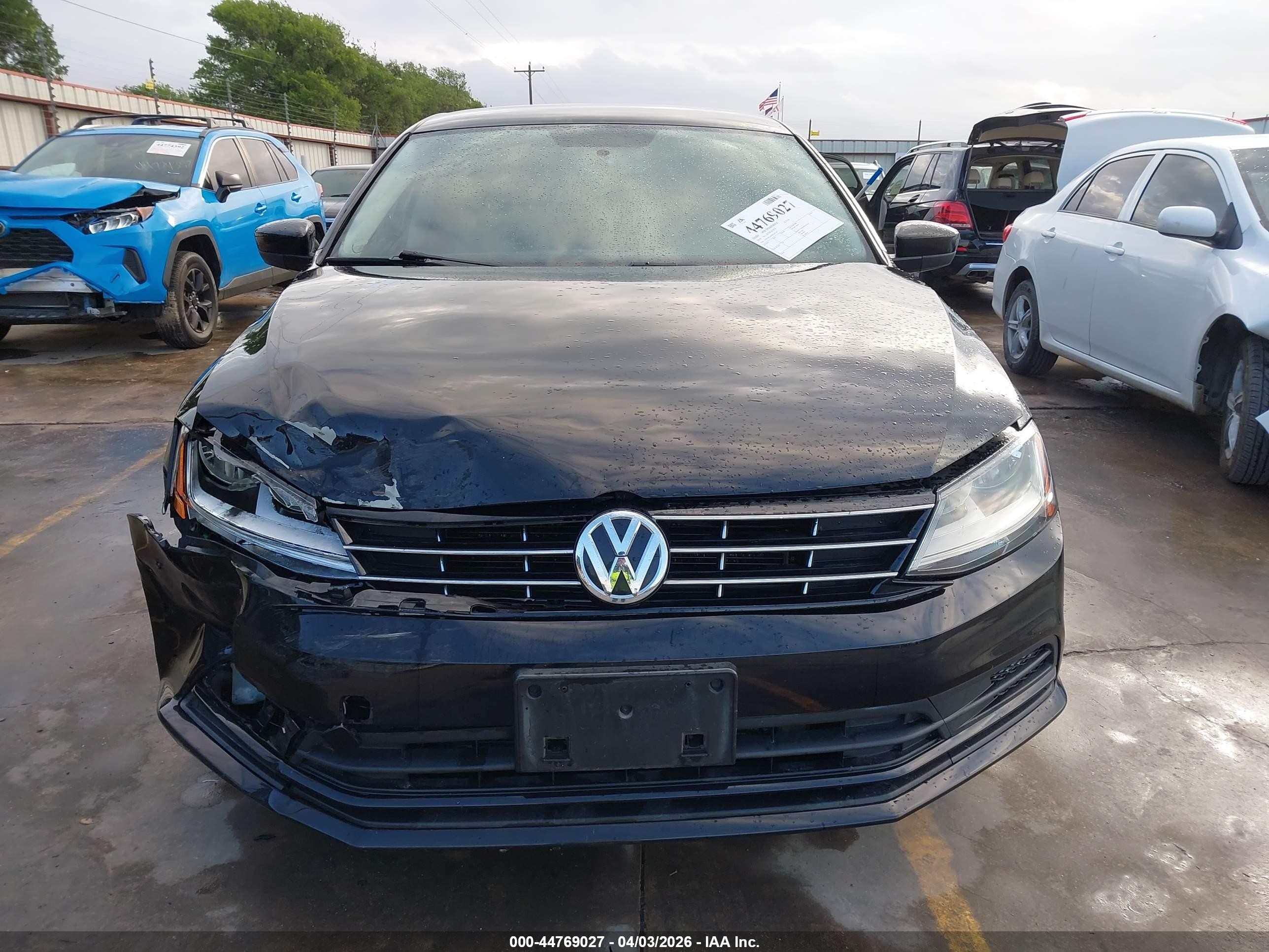2018 Volkswagen Jetta 1.4t S Черный vin: 3VW2B7AJ0JM244519