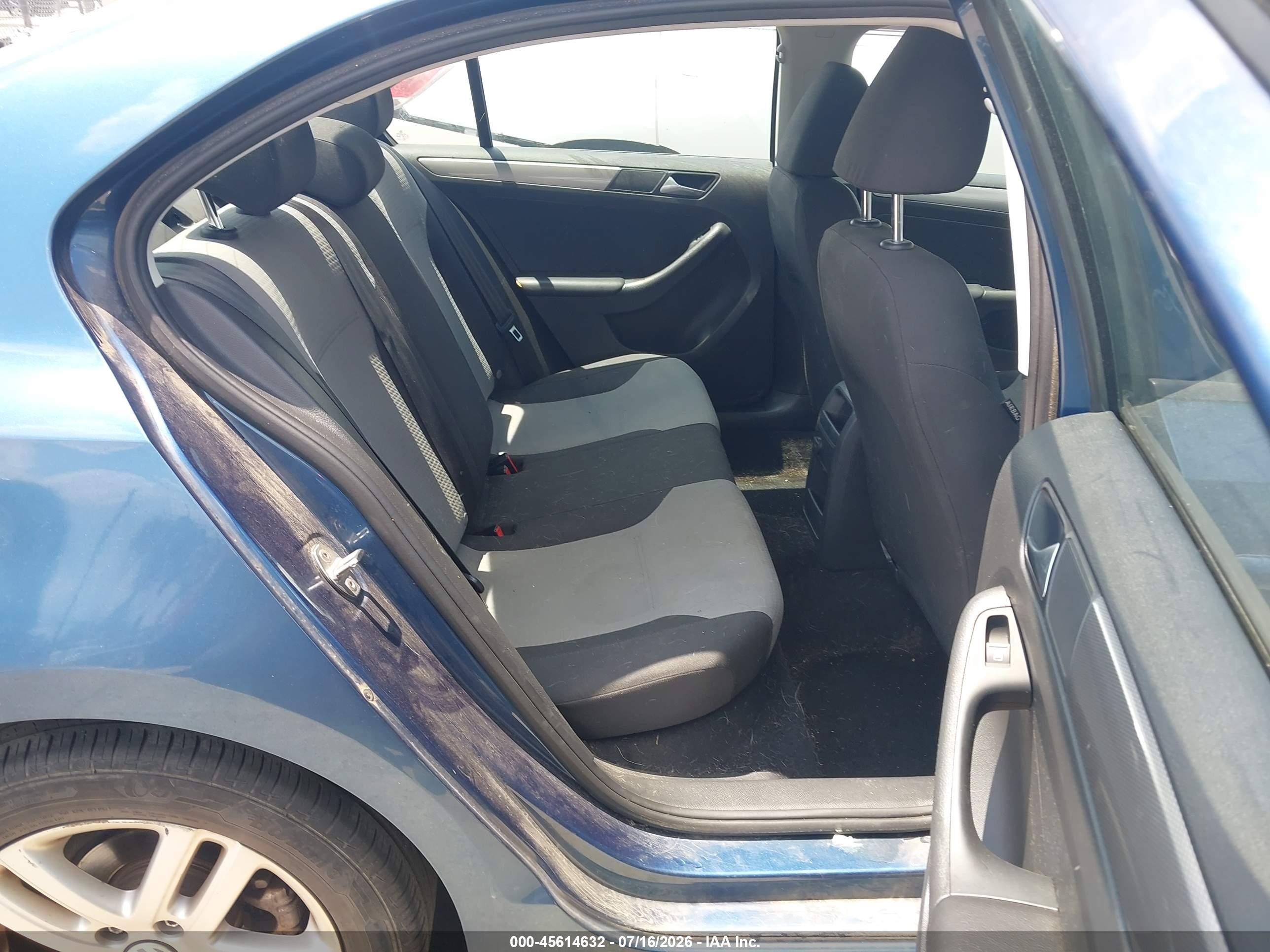 2018 Volkswagen Jetta 1.4t S Blue vin: 3VW2B7AJ0JM258131