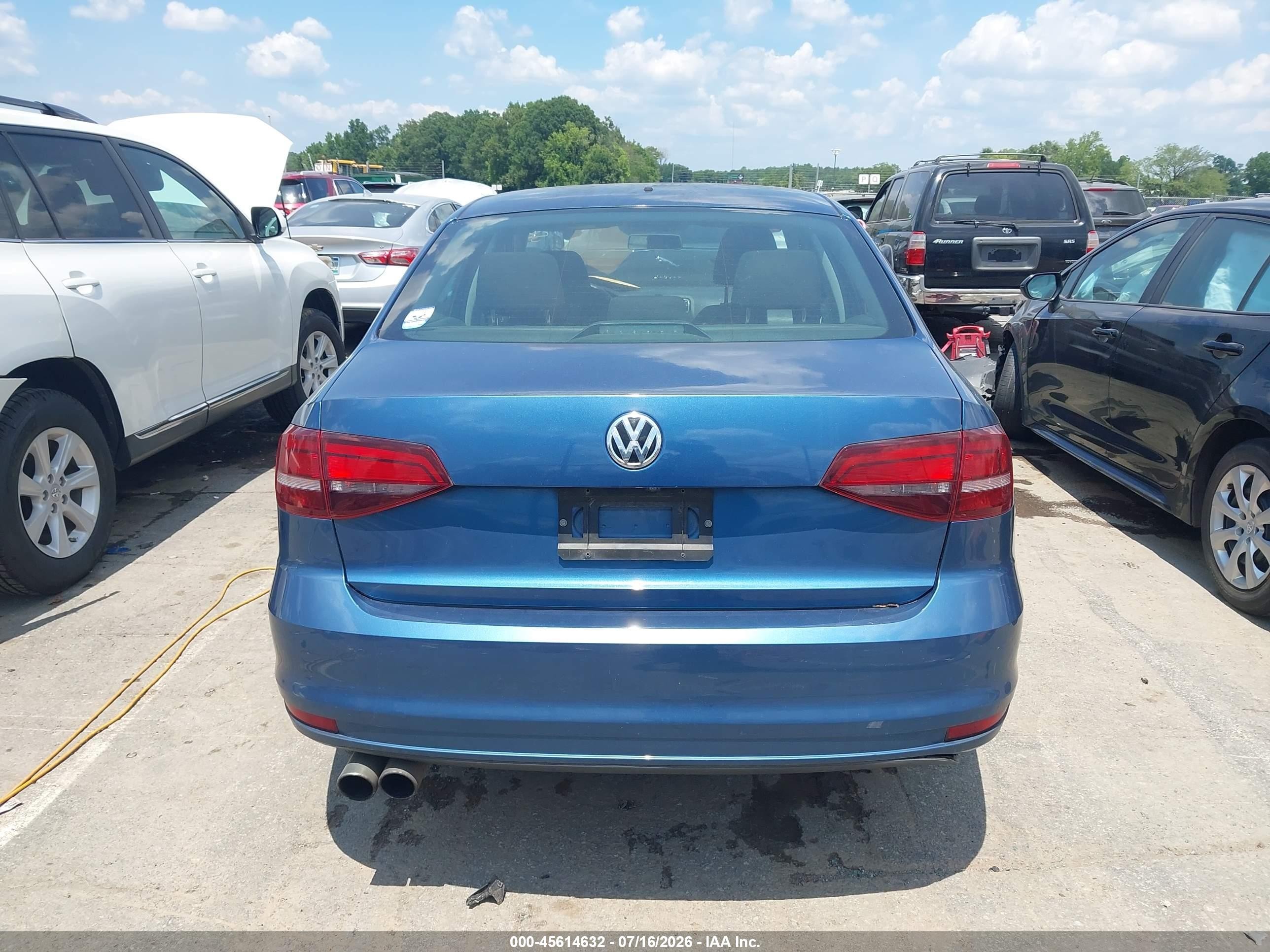 2018 Volkswagen Jetta 1.4t S Blue vin: 3VW2B7AJ0JM258131